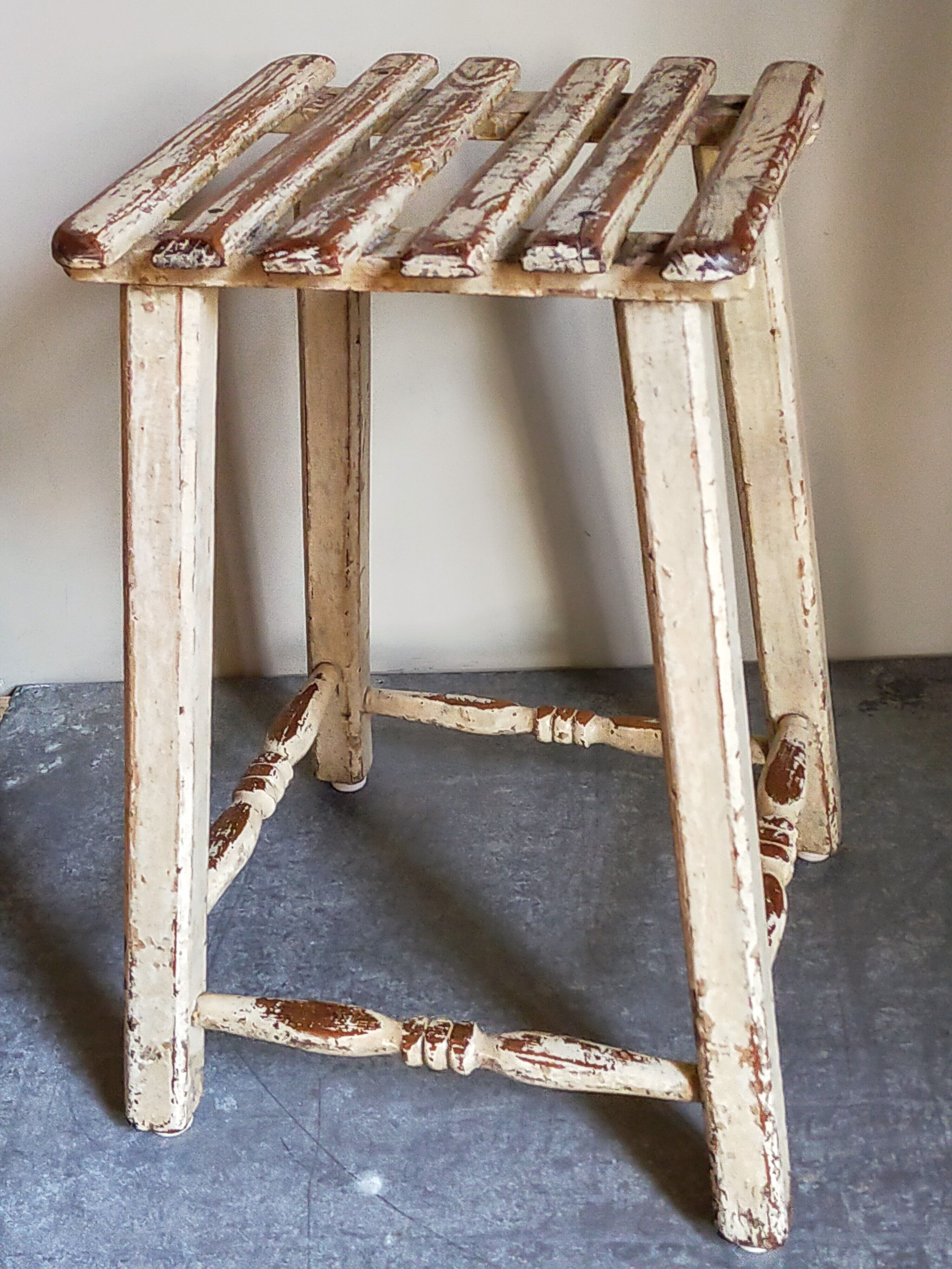 Patinated workshop stool old early twentieth century