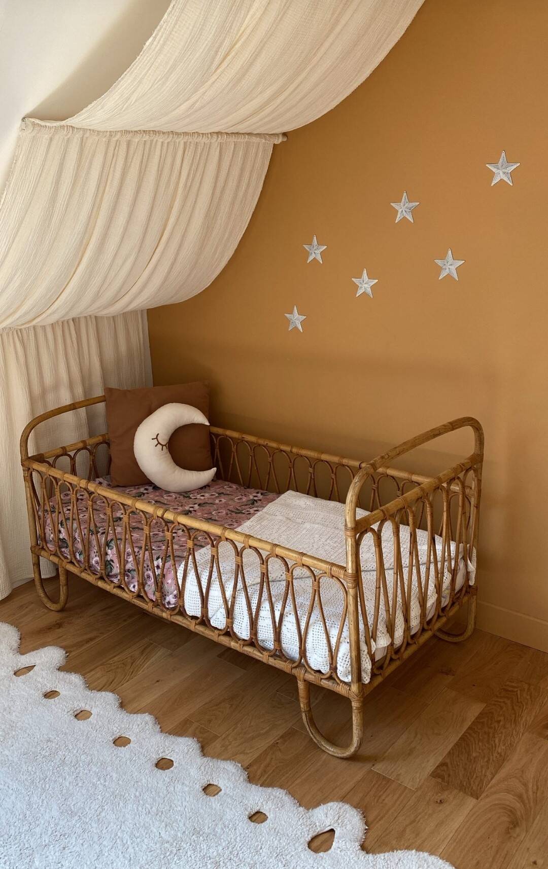 Rattan baby cot + custom bamboo mattress