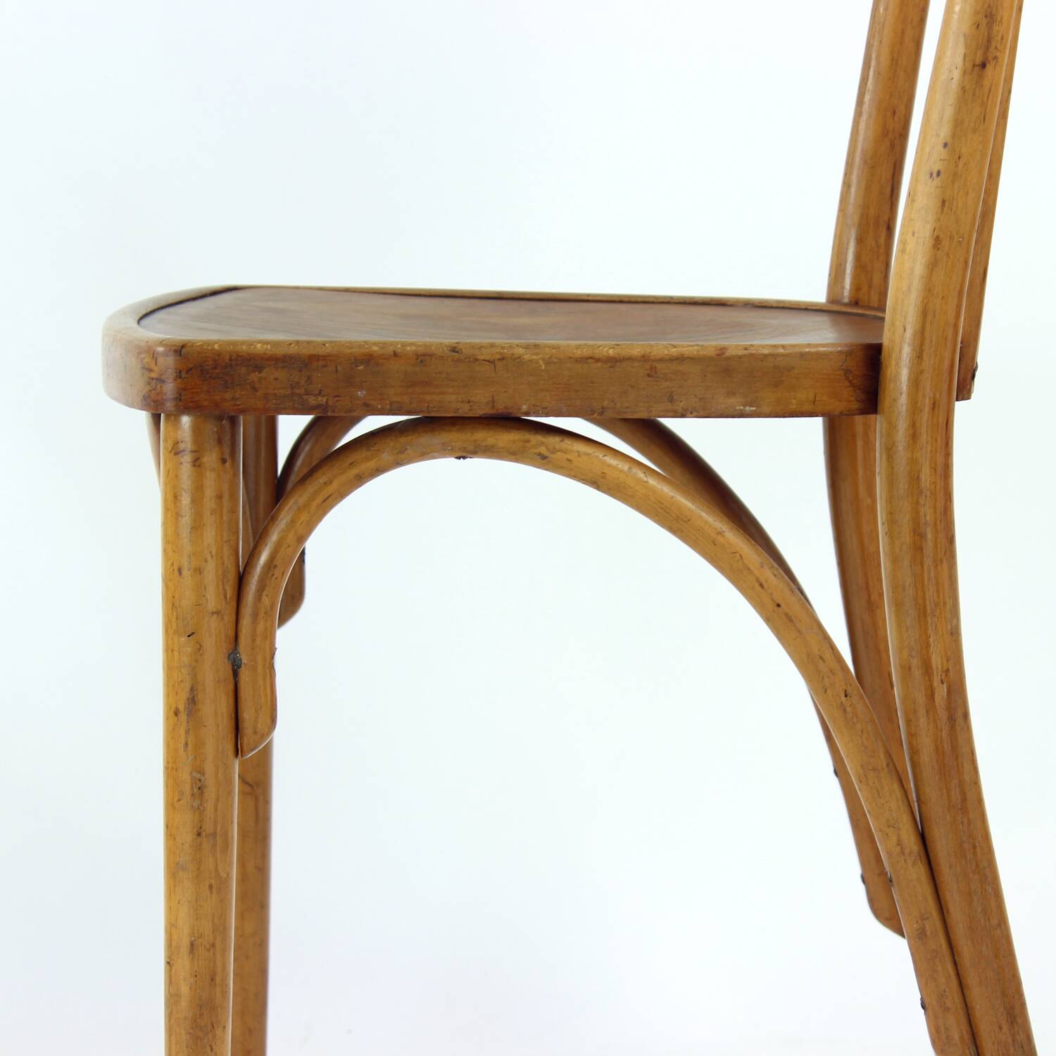 Vintage Thonet Bentwood Oak Chair With Original Label, Czechoslovakia, 1920