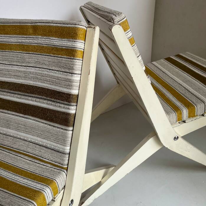 Pair of indoor/outdoor folding armchairs