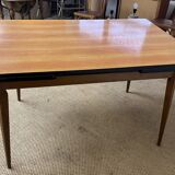 Formica table with extensions