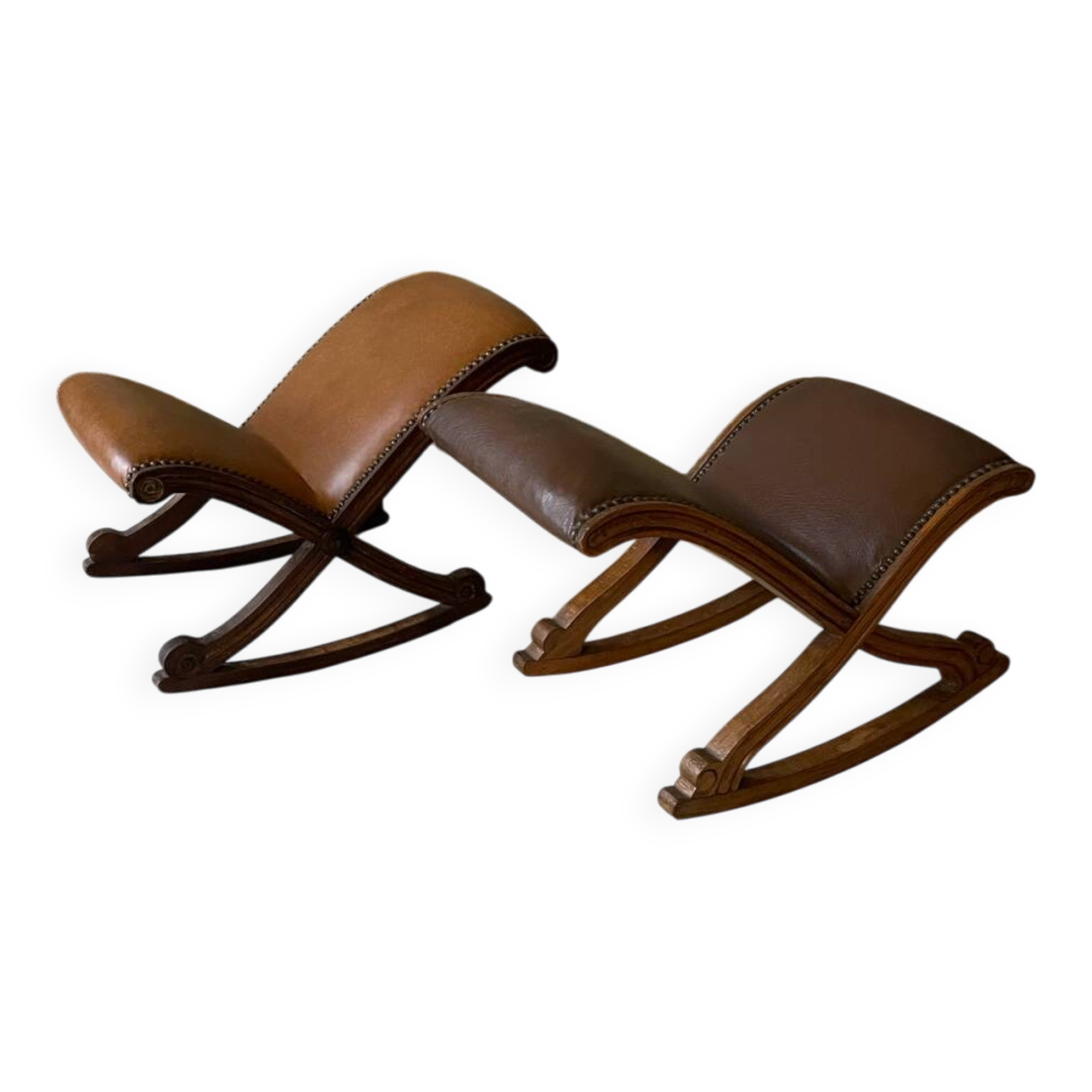 Set of 2 wooden and studded leather footrests