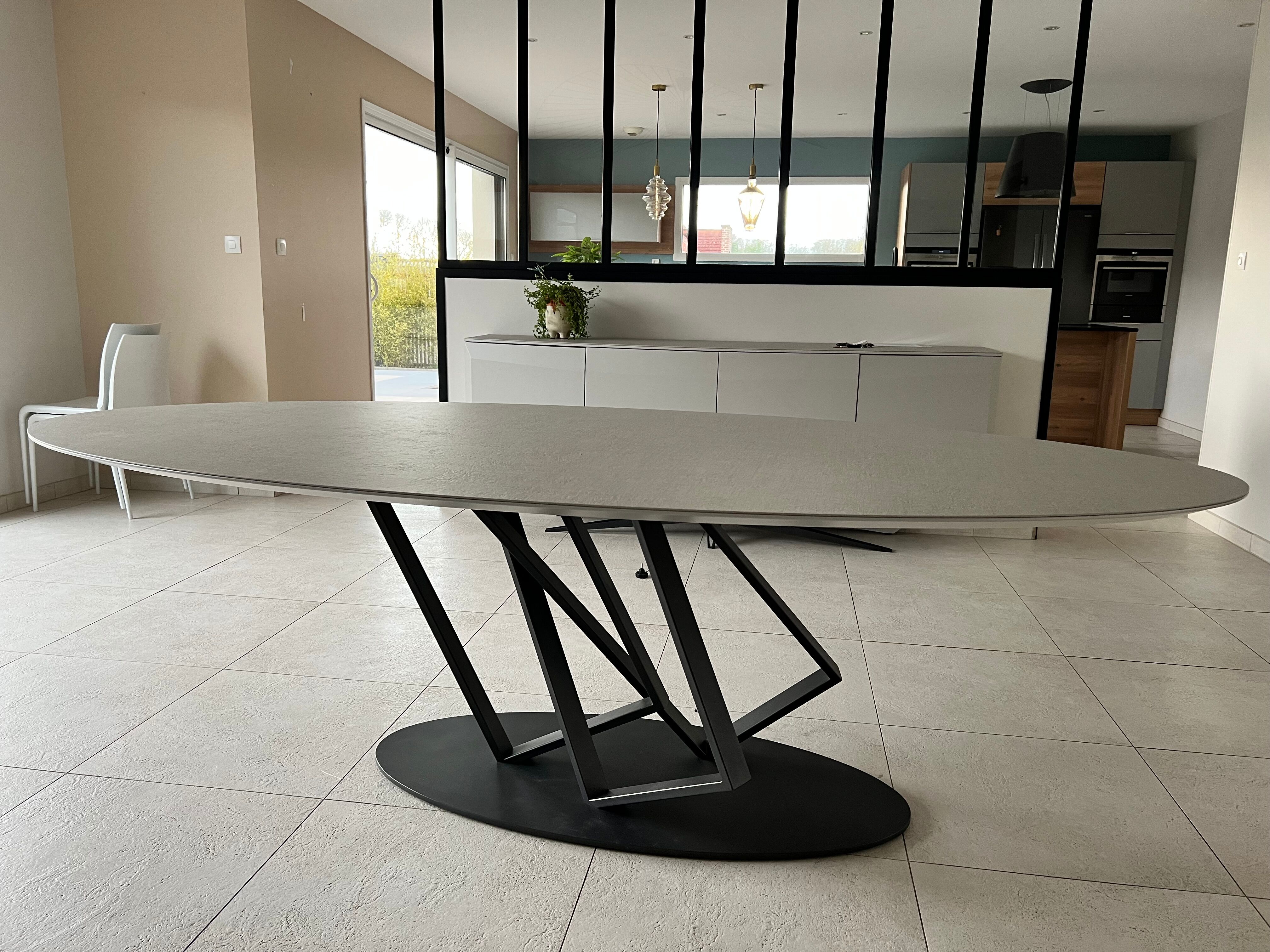 Table XXL furniture Vetraa