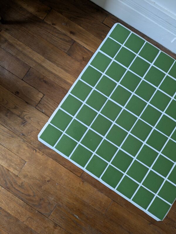 Bout de canapé ou table d'appoint en carreaux de céramique