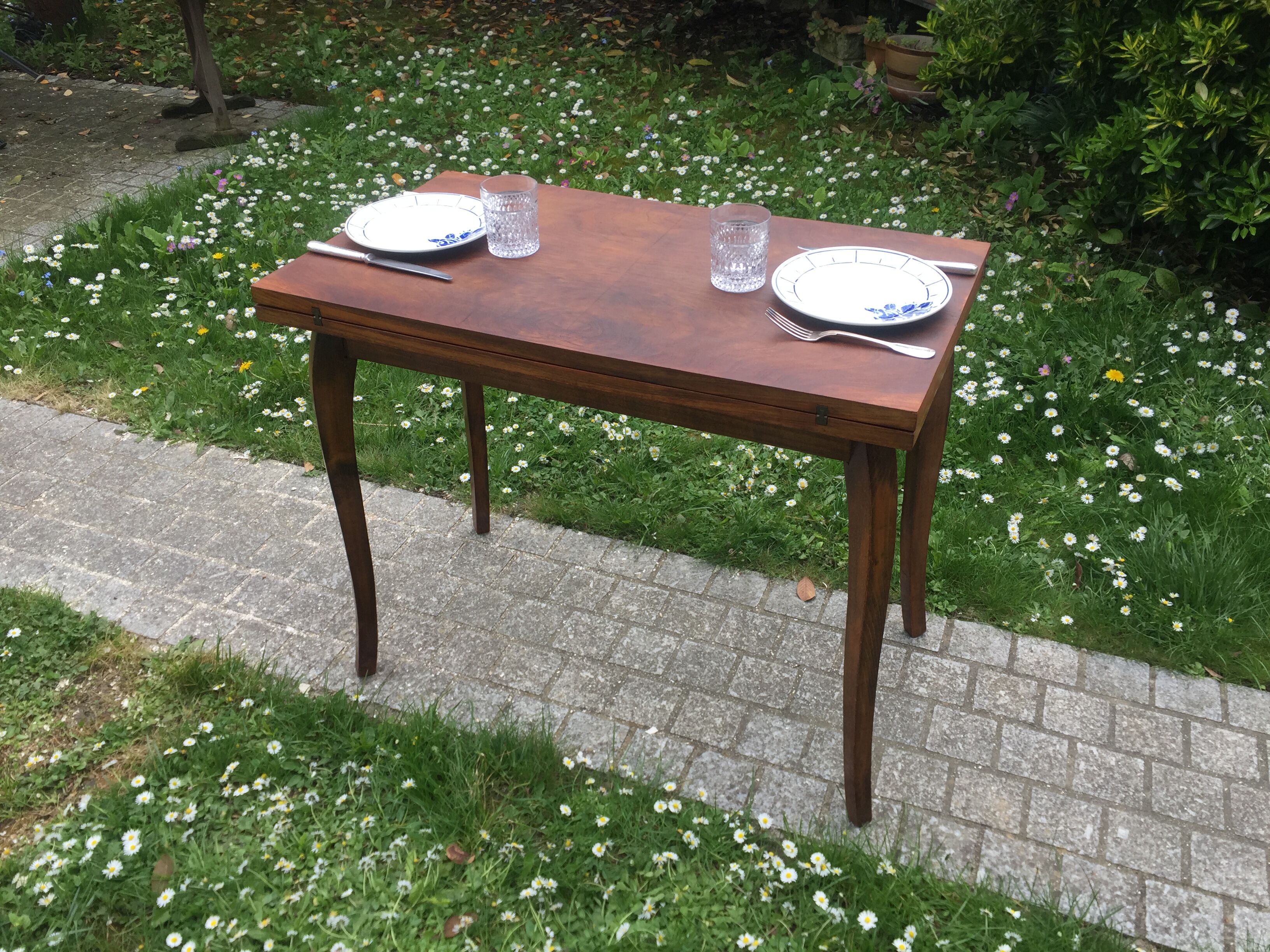 Dining table folding old rosewood from 2 to 6 people