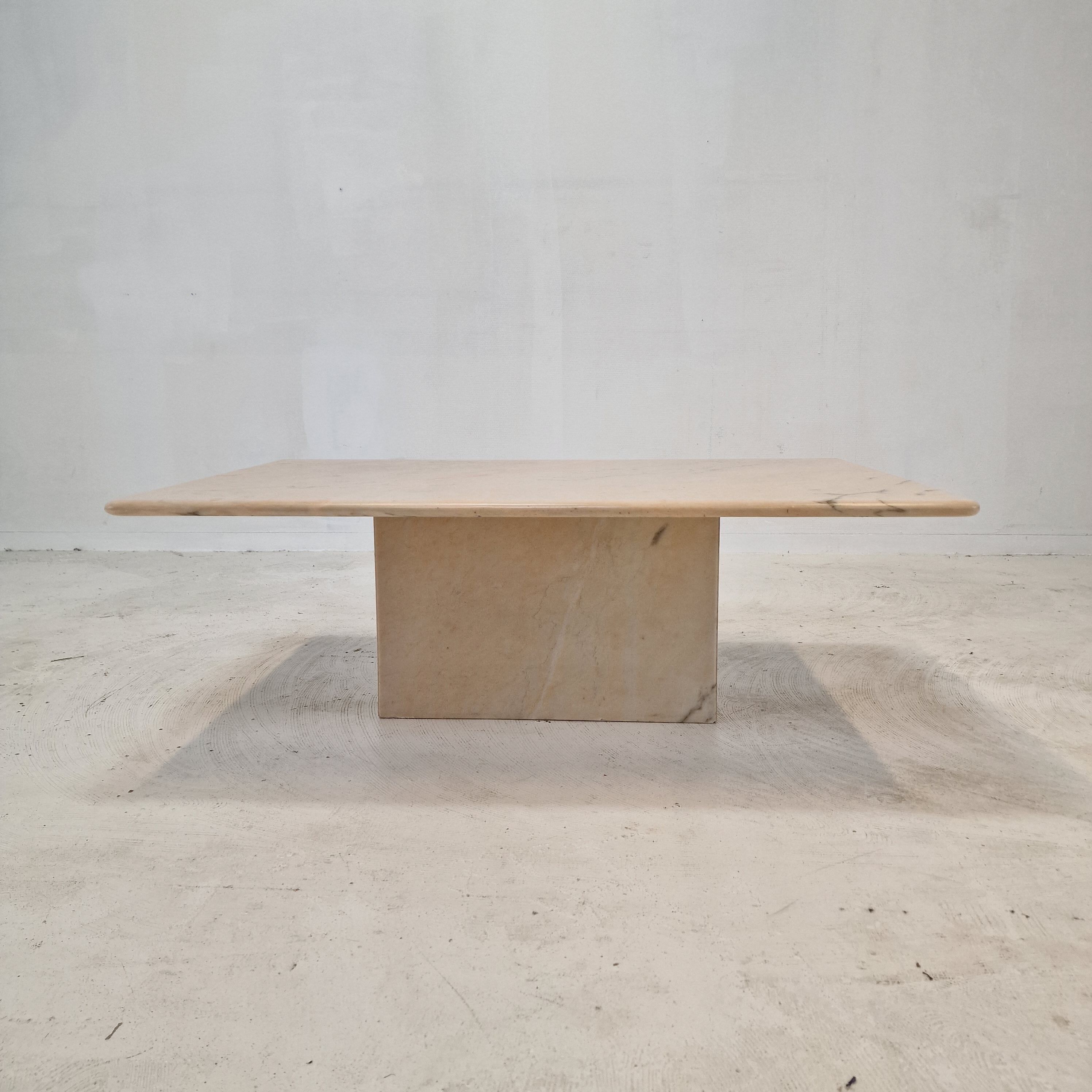 Table basse en marbre italien, années 1980