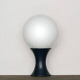 Grande lampe de table en forme de champignon en verre opalin blanc par Stilnovo, années 60