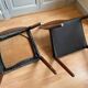 Paire de chaises scandinaves simili cuir noir