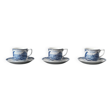 Lot de tasses et soucoupes vintage