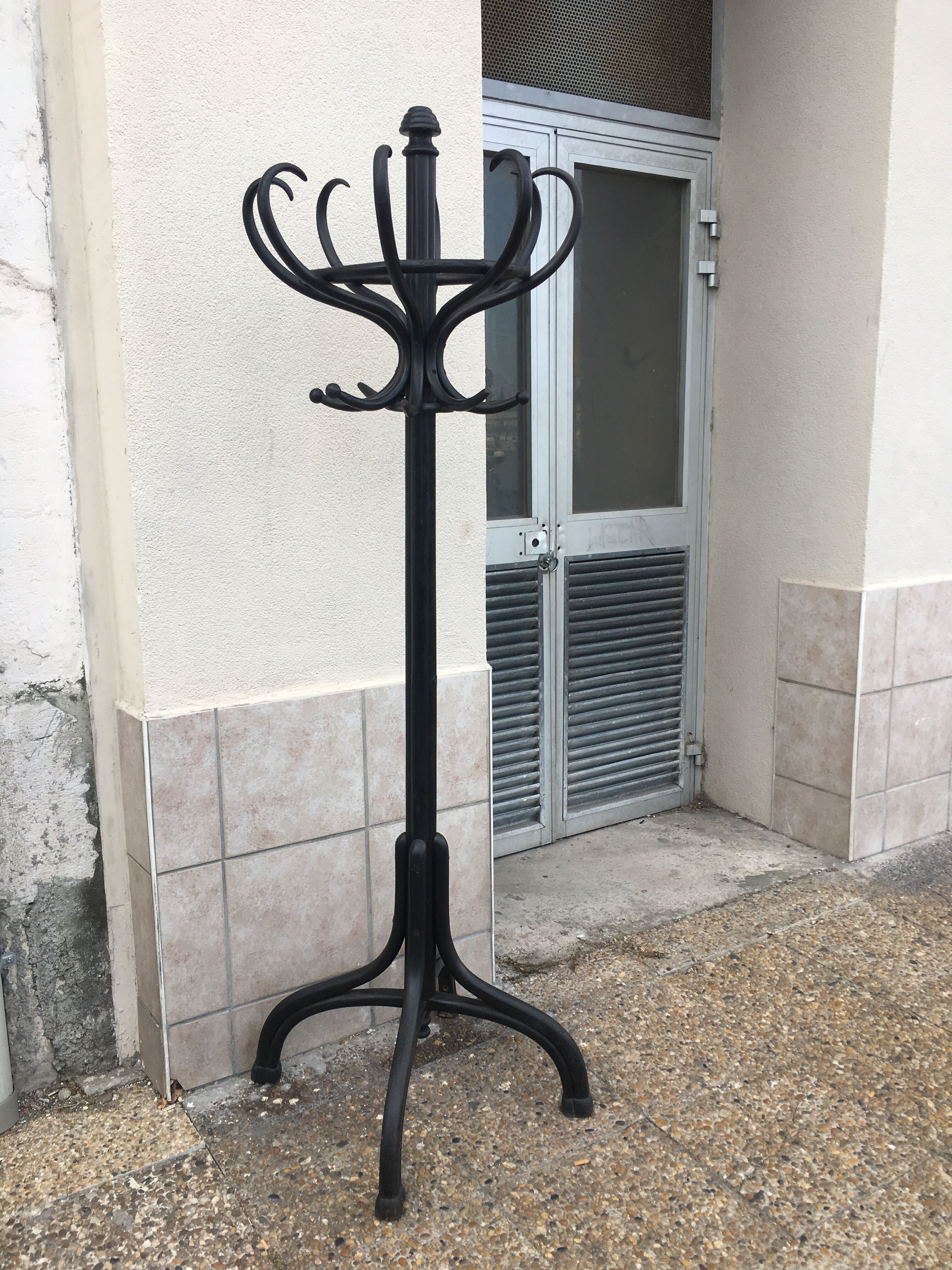 Coatrack Thonet