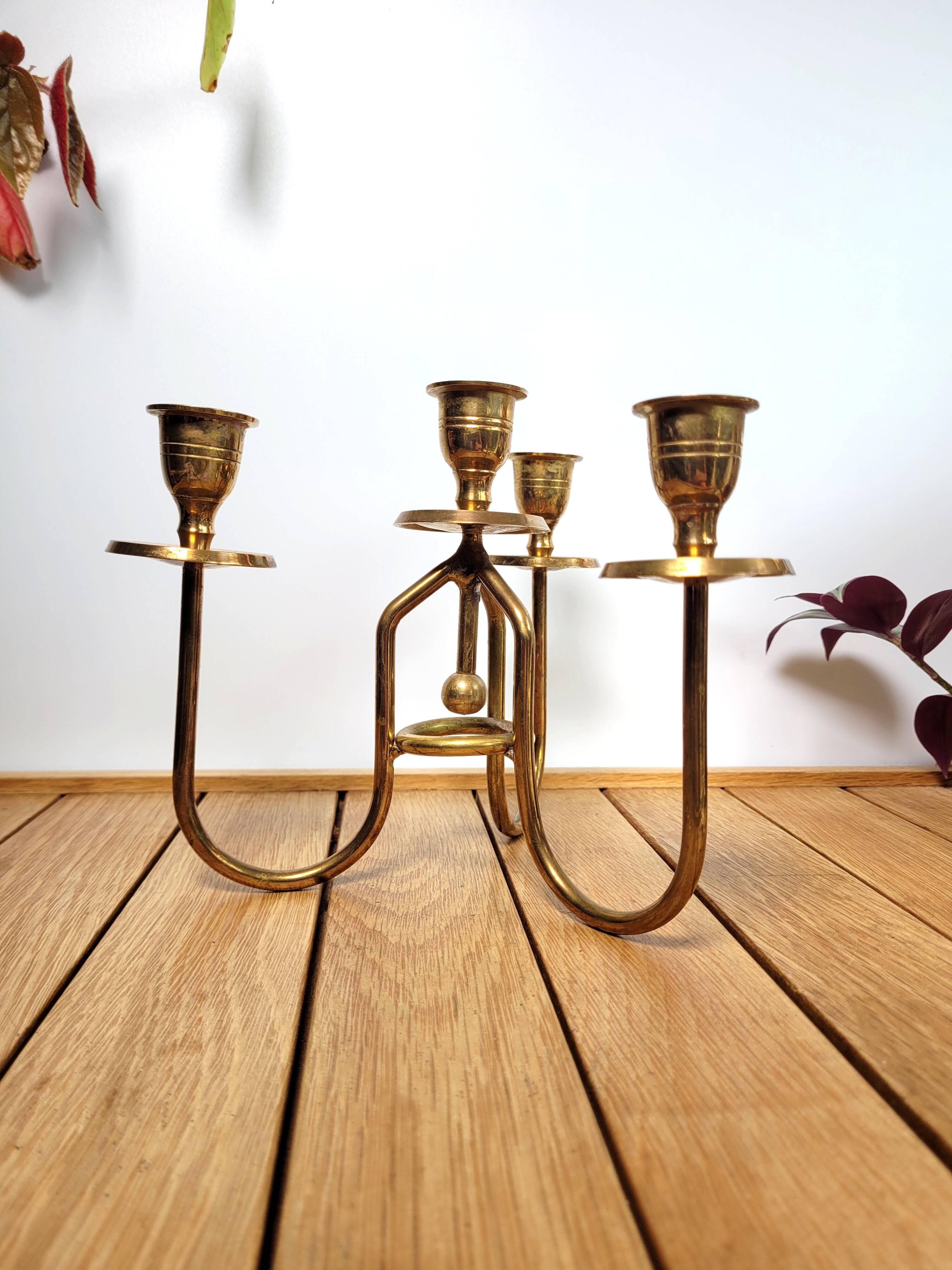 4-light brass candle holder centerpiece