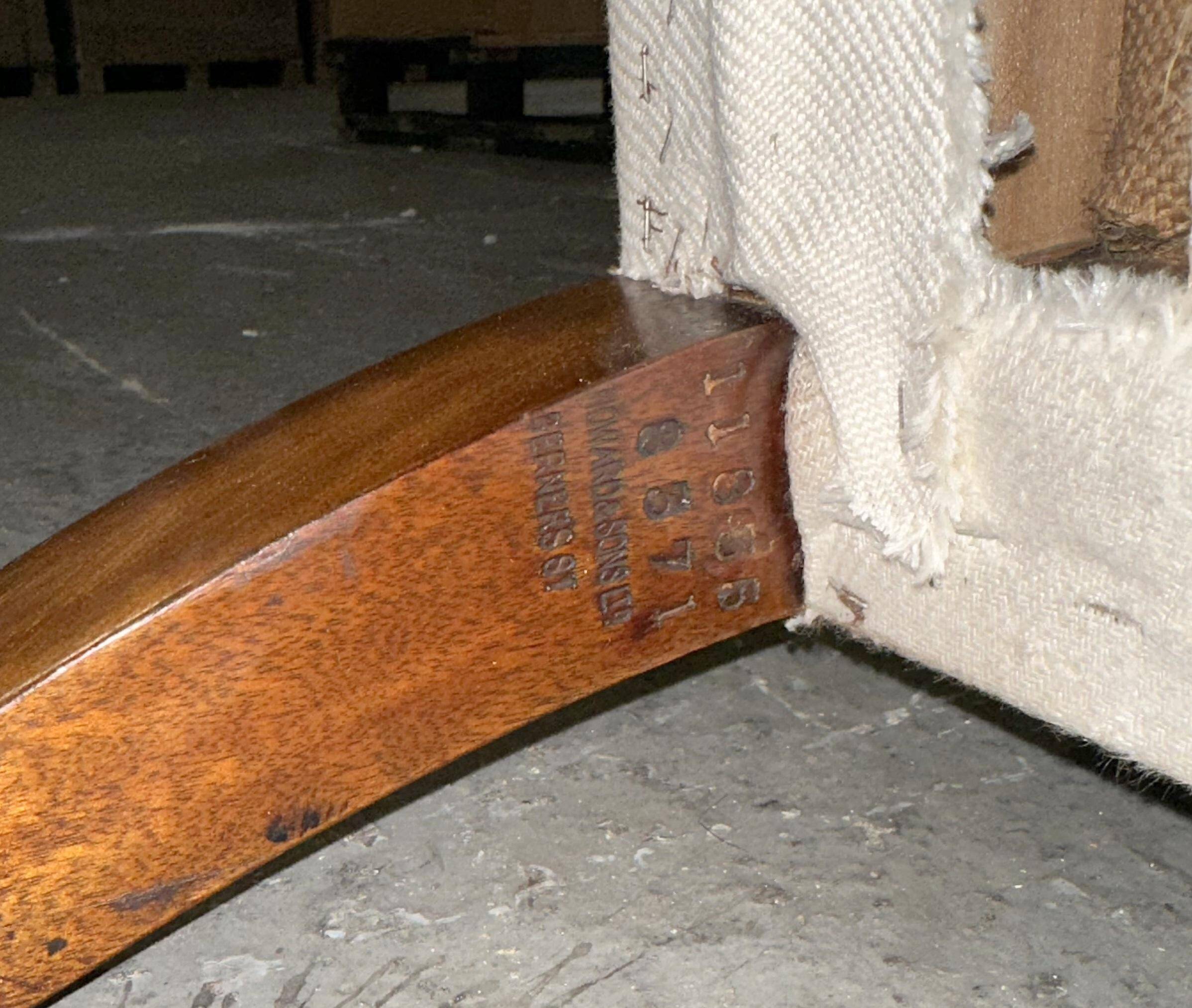 Victorian Howard & Son two-seater canapé fully stamped.