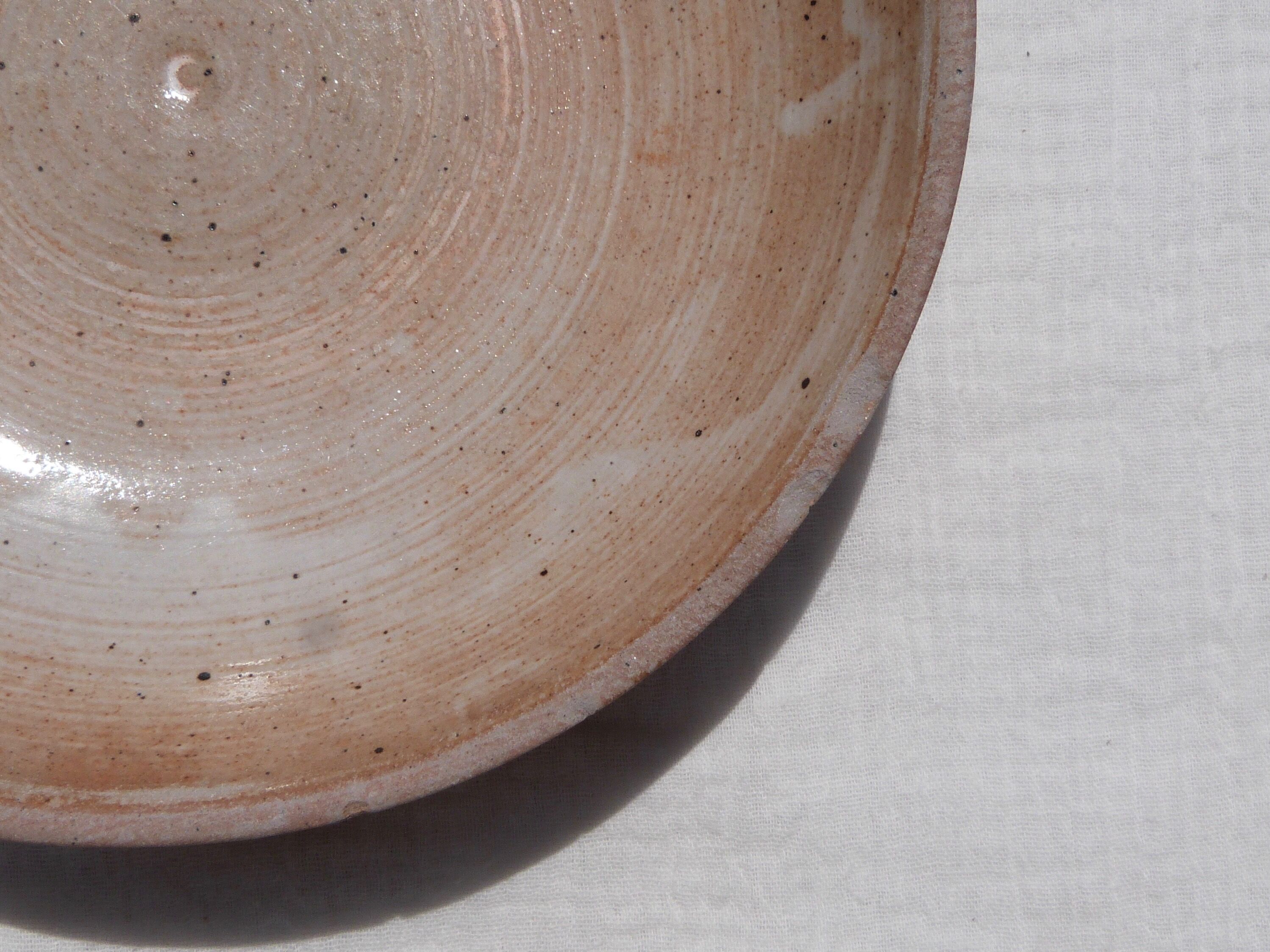 Set of 4 hollow sandstone plates