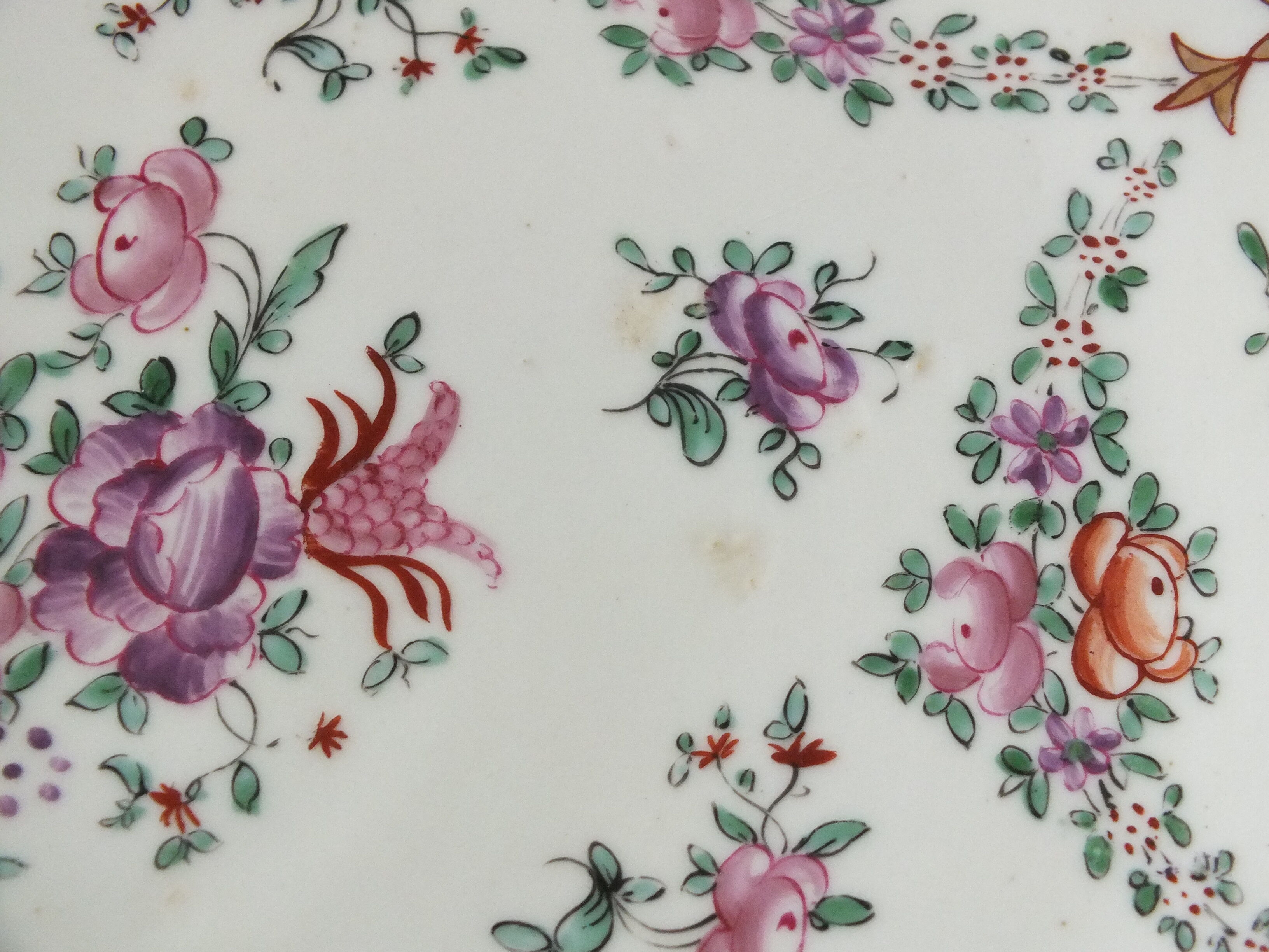 Antique porcelain dish signed - Flèches croisées, Paris