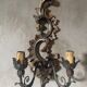 Paire d'appliques en bois sculpté
