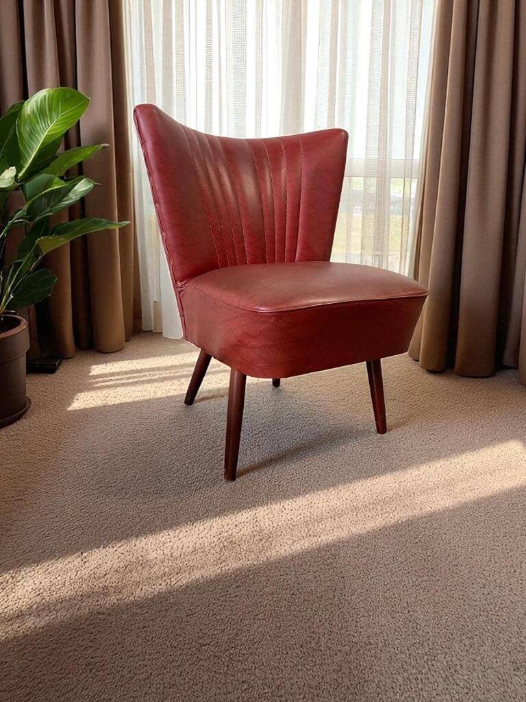 Vintage dark red one-seater cocktail armchair / chair
