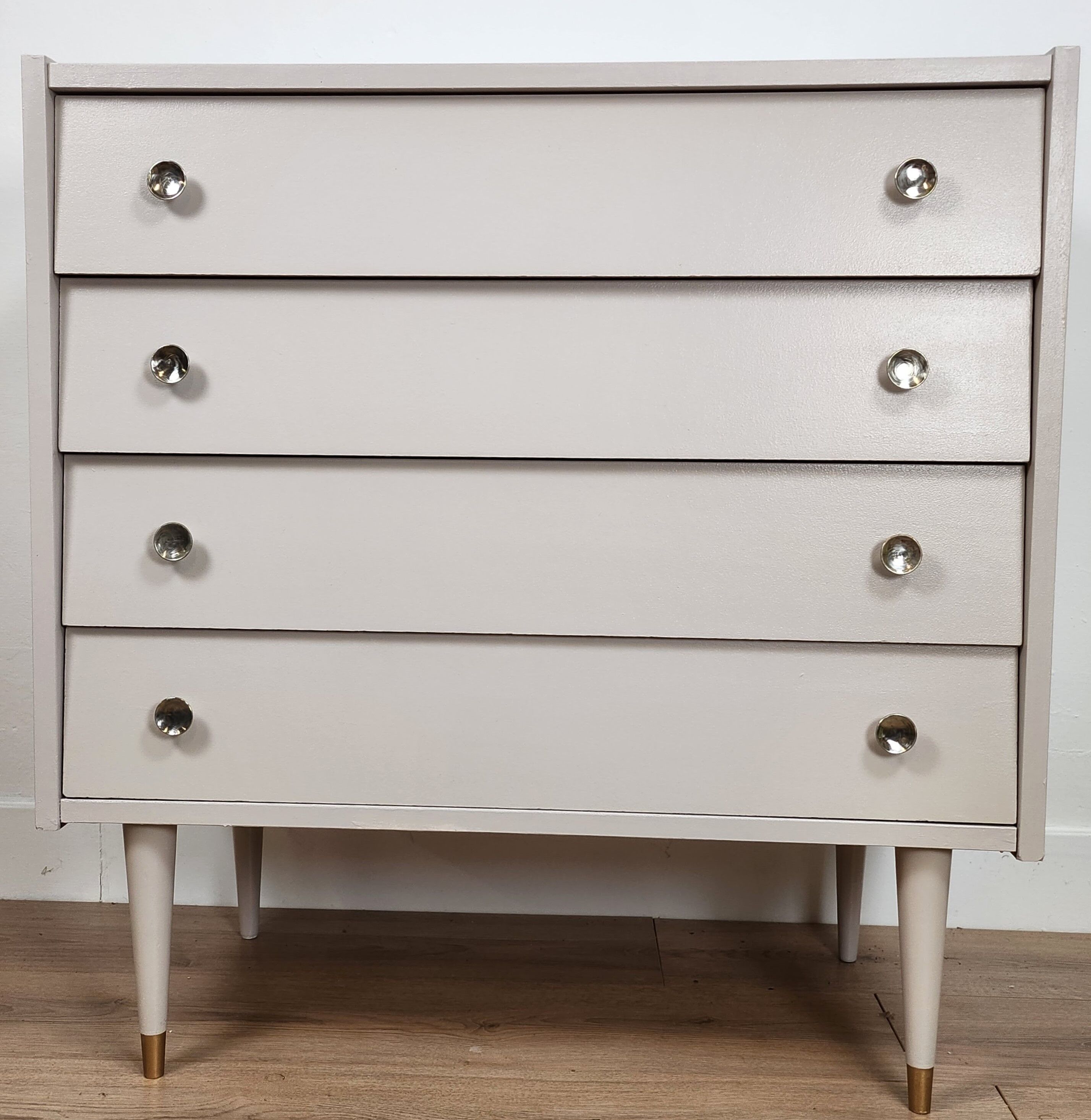 Vintage chest of drawers year 60