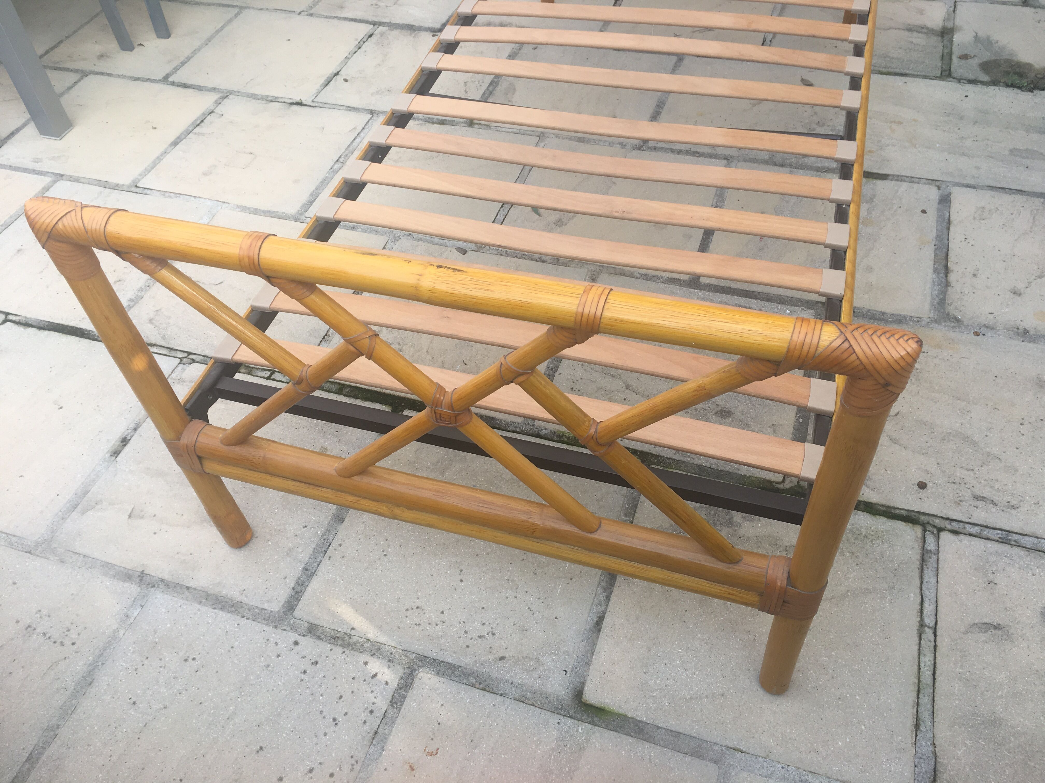 Lit bambou rotin vintage