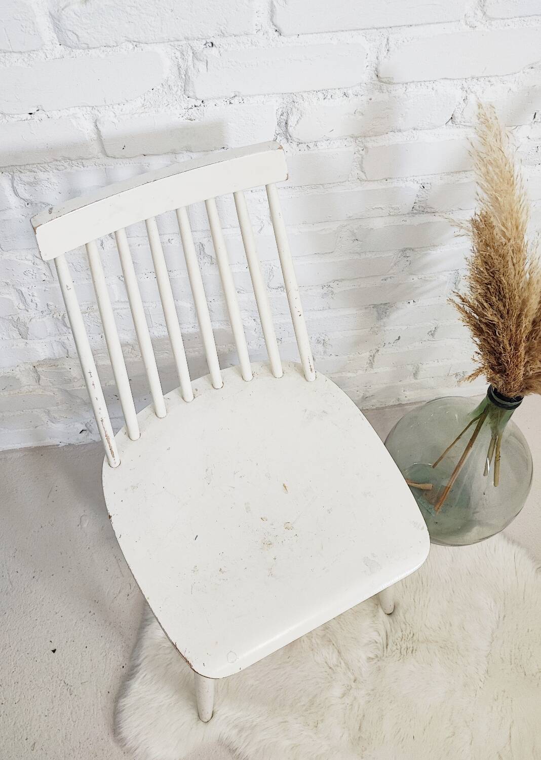 Tapiovaara style chair