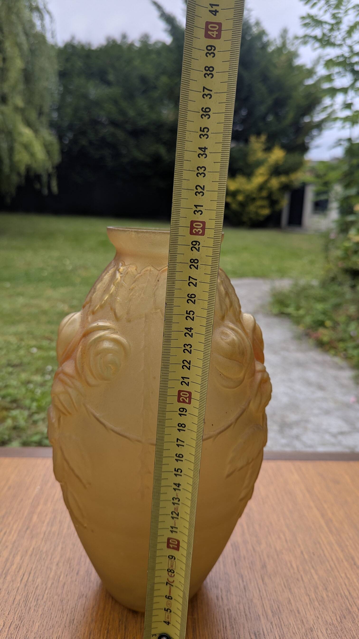 Art Deco vase in frosted glass with rose decoration – amber colour