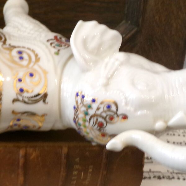 Éléphant en céramique par Lenox, États-Unis 1995