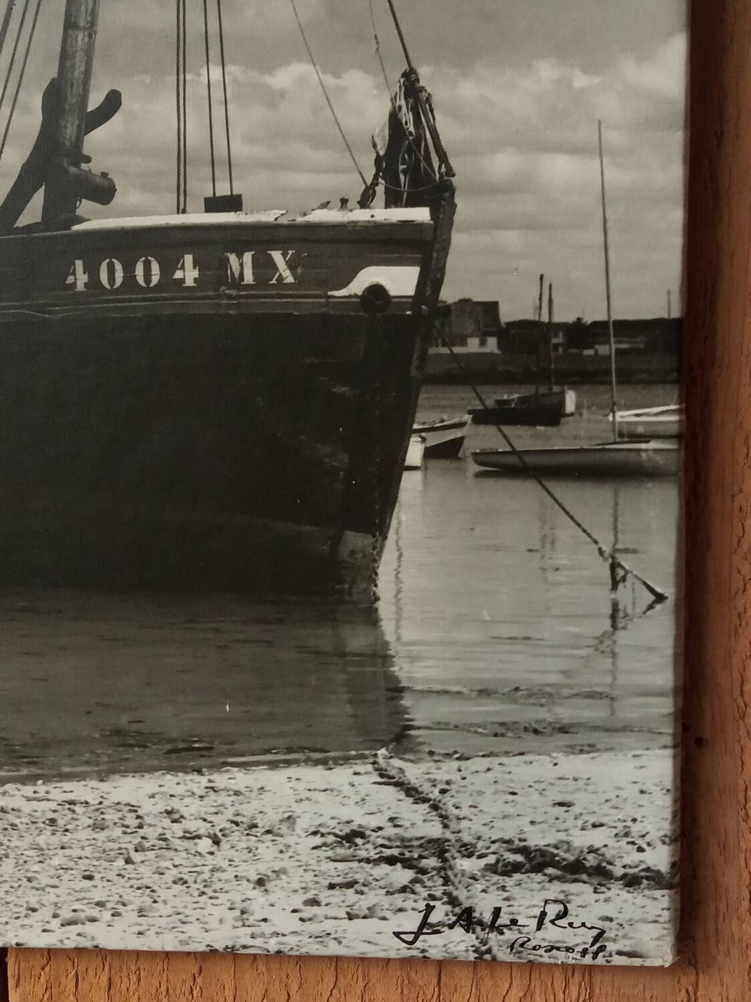 Photo d'un bateau à Roscoff, années 50