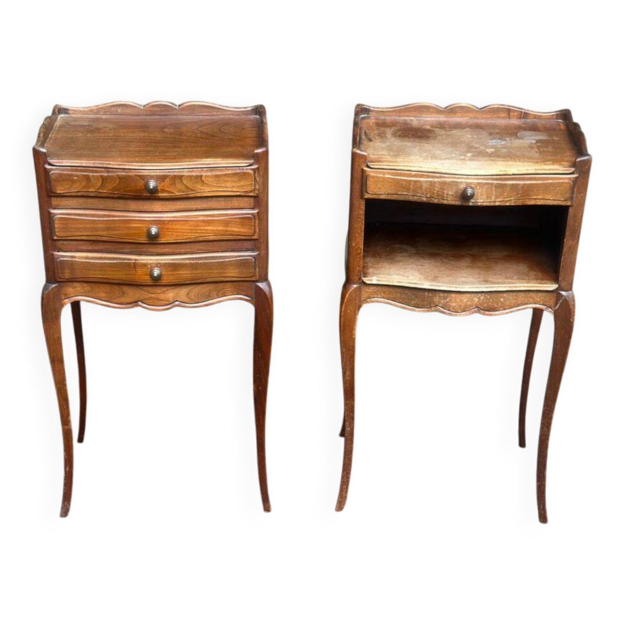 2 Louis XV bedside tables made of curved solid wood with drawers, 1920.