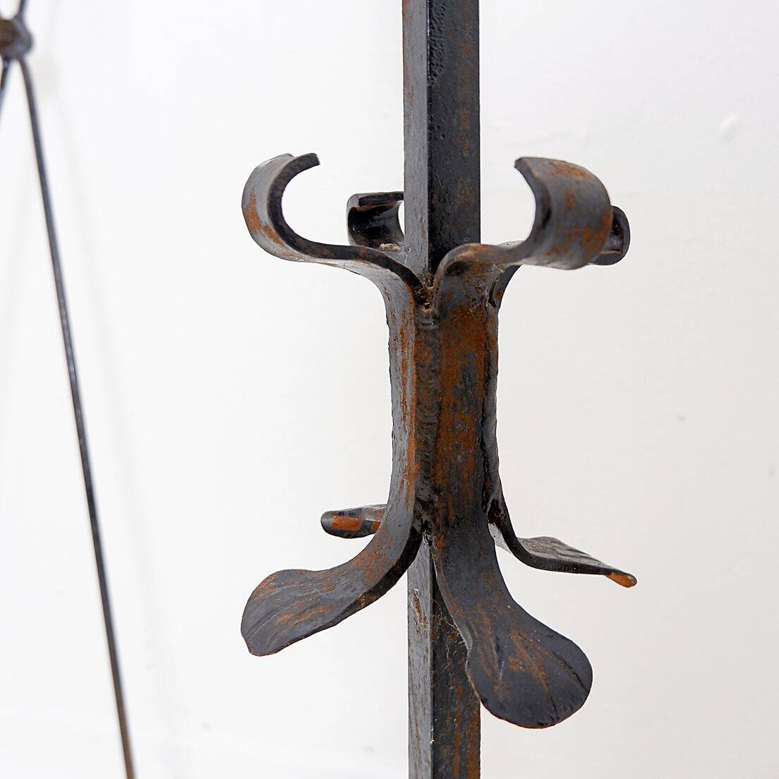 Large Wrought Iron Hammered Fireplace Tool Set: H 127cm