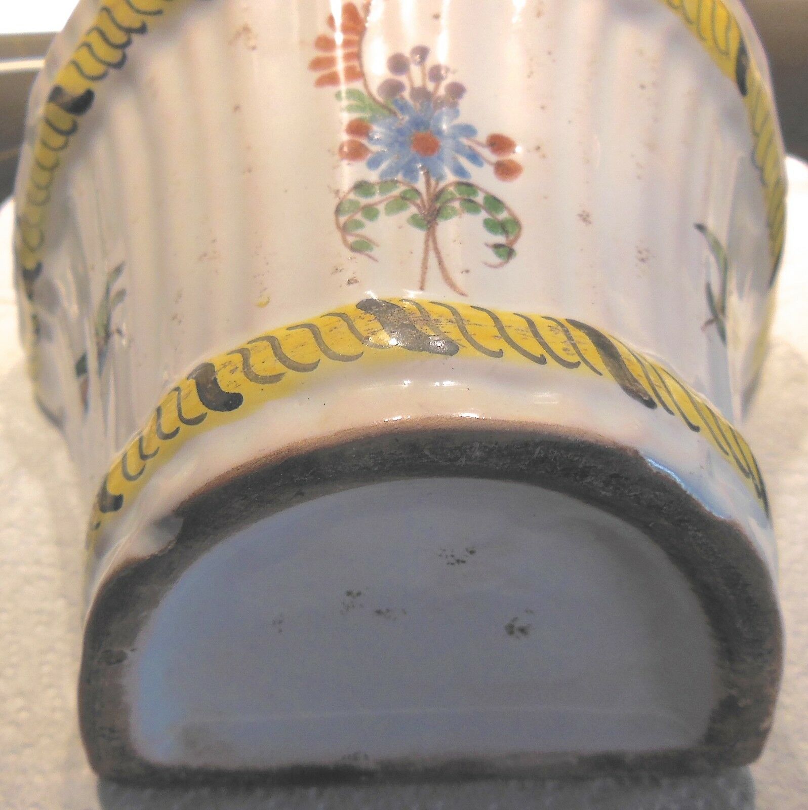 Vase bouquetiere faience enamelled of la Rochelle - XVIIIth century