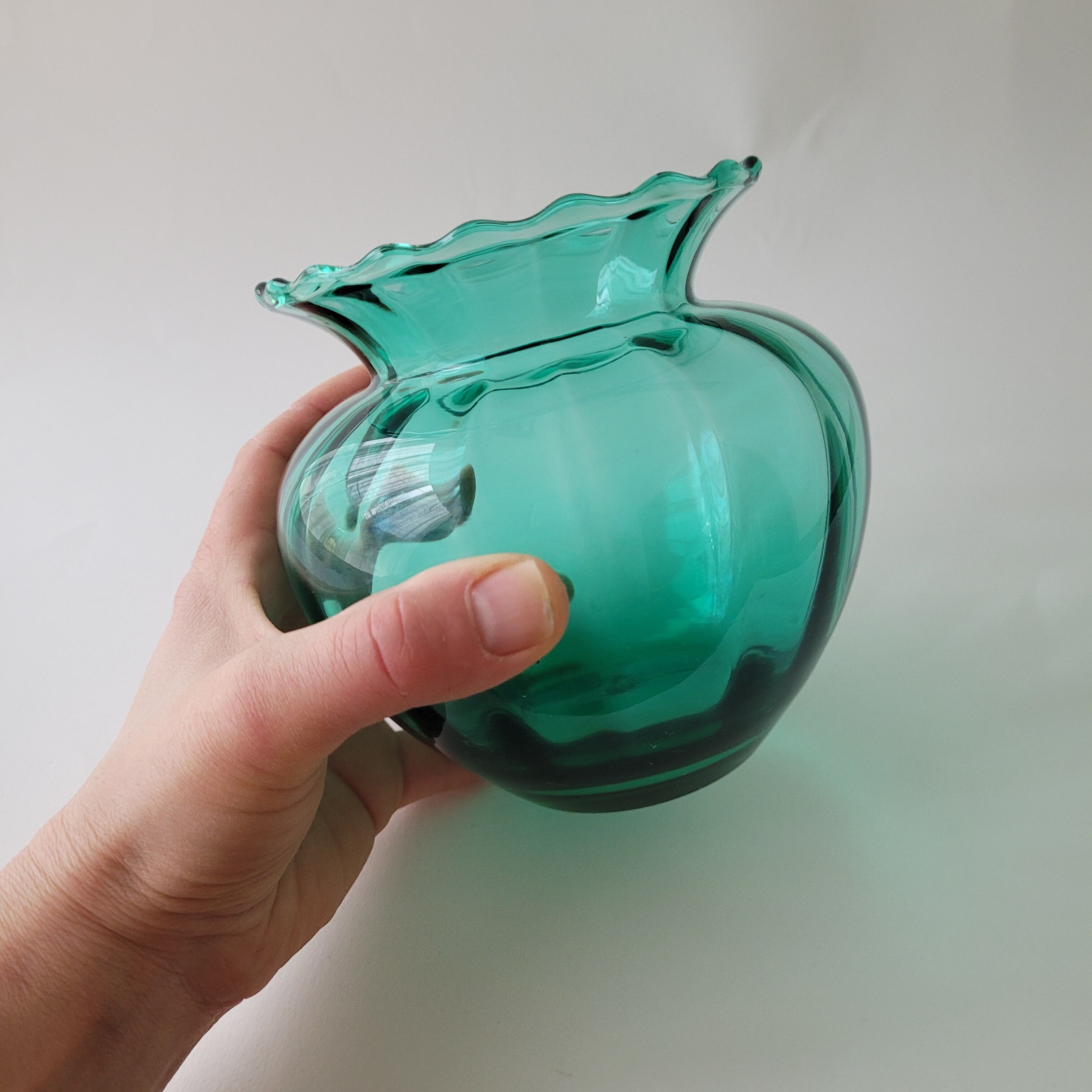 Emerald glass vase serrated edge
