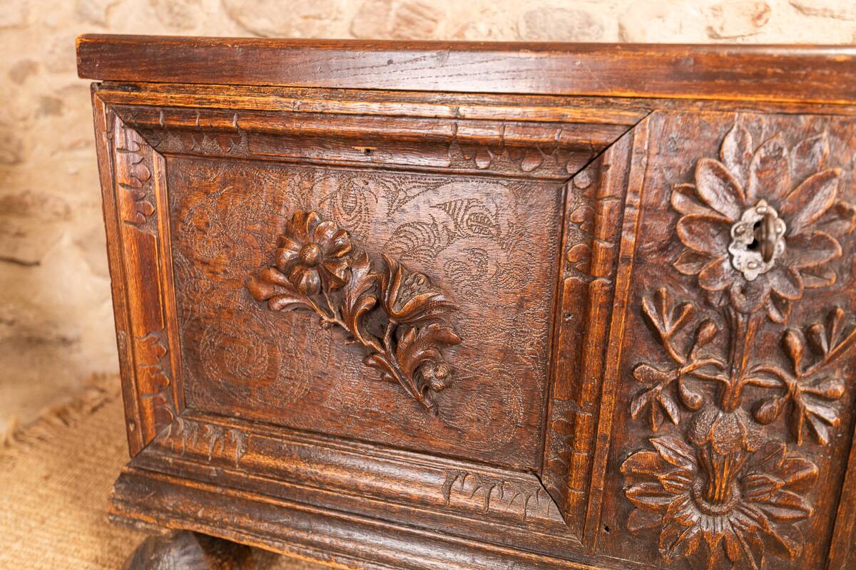 Antique Carved Solid Oak Chest – 2nd Half of the 18th Century