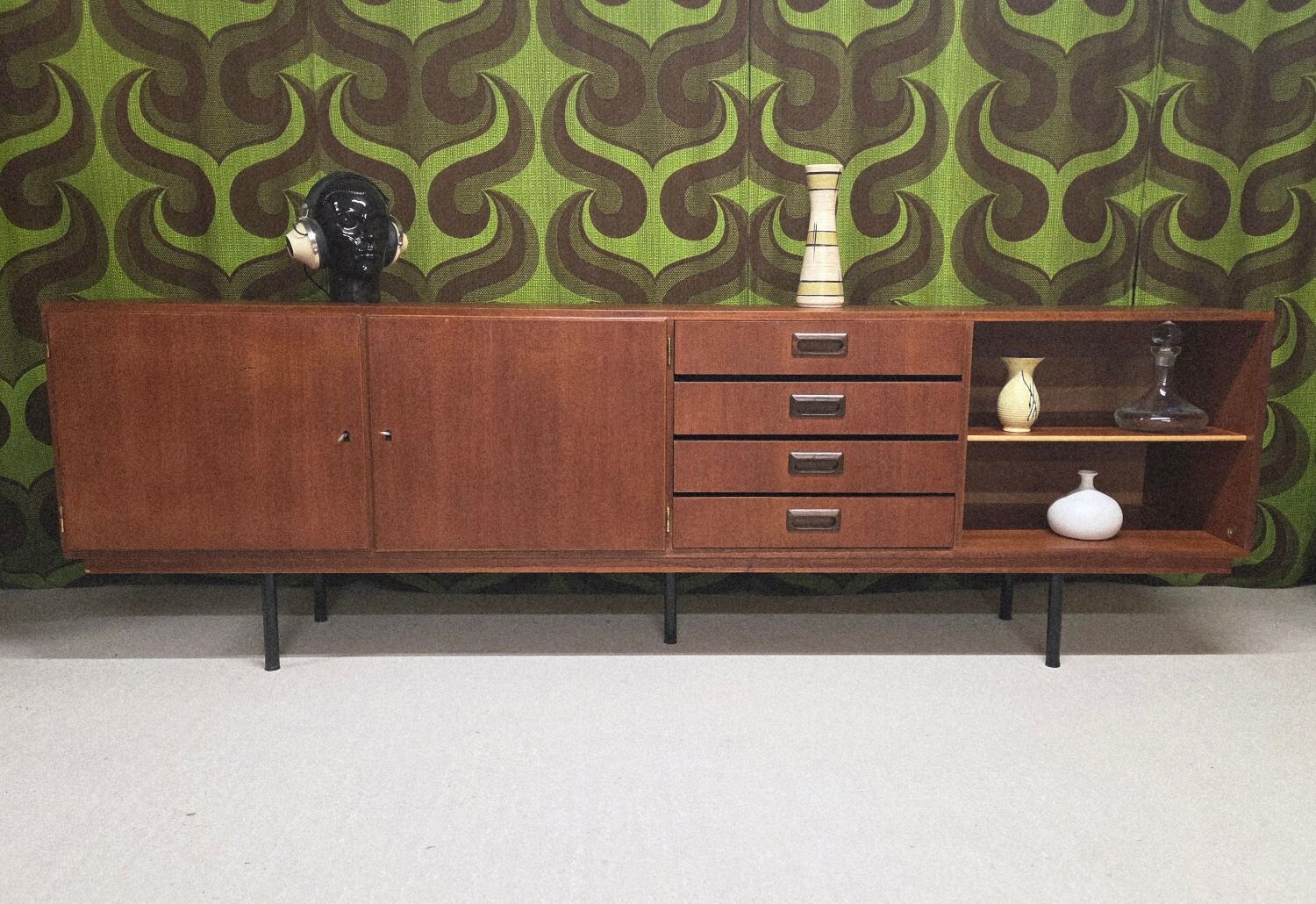 Large teak sideboard 1970