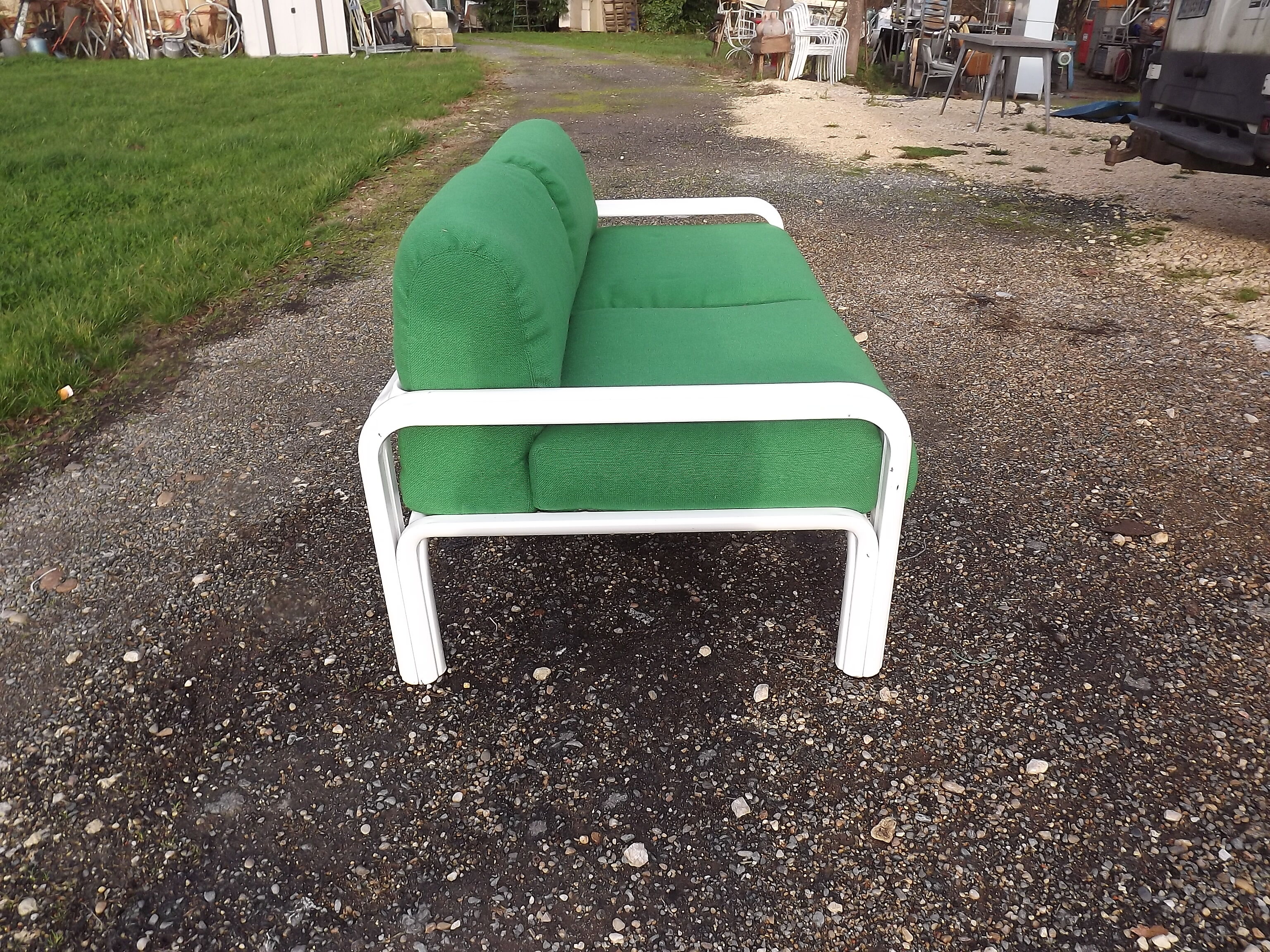 Sofa by Gae Aulenti, published by Knoll in the 70s