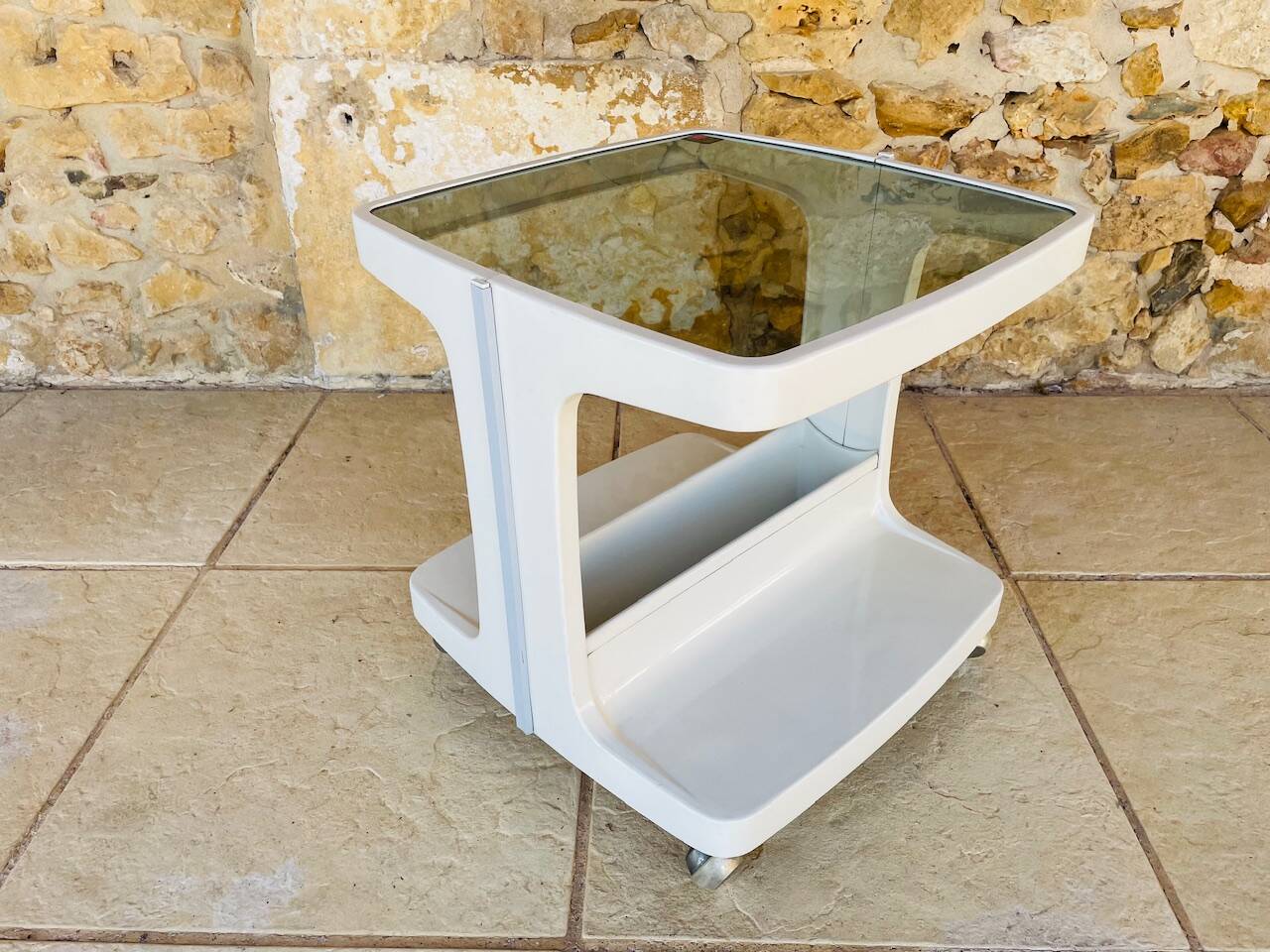 Table d'appoint Vintage sur roulettes avec rangement, édition Flair 1970s