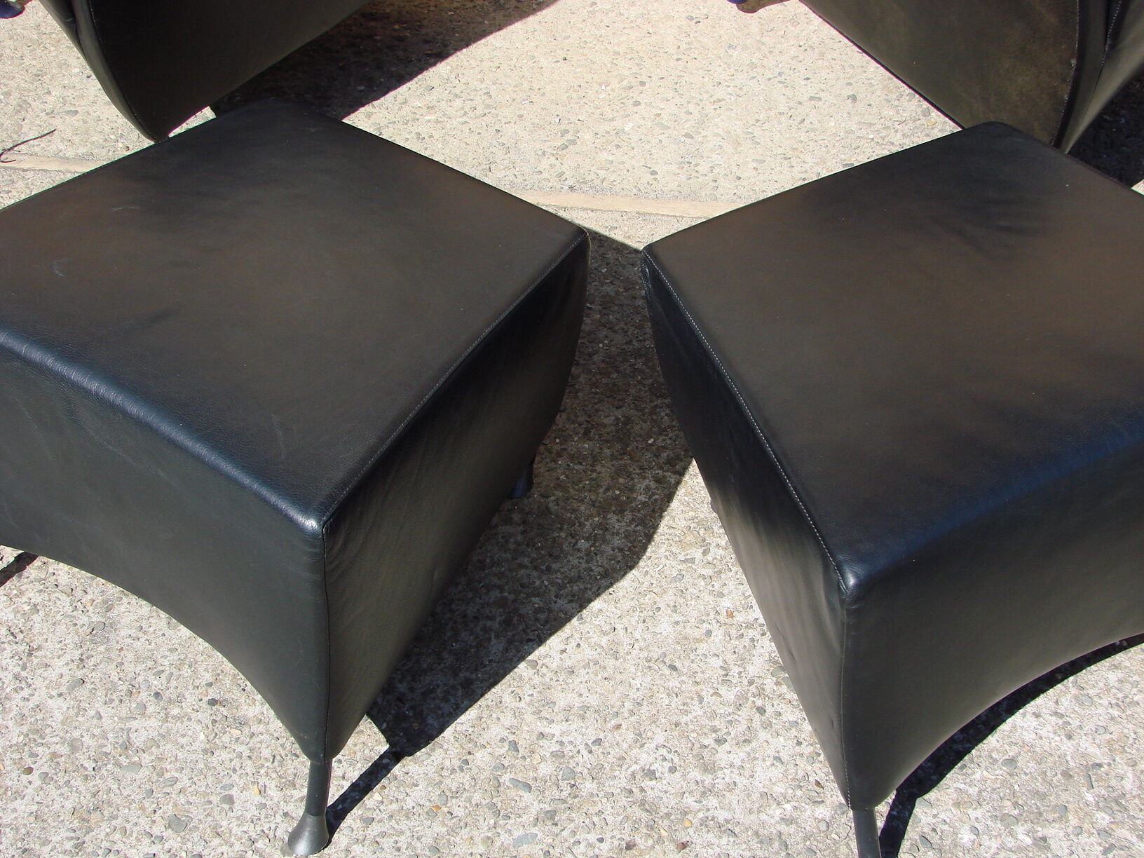 Pair of armchairs with footstool montis, 1980s