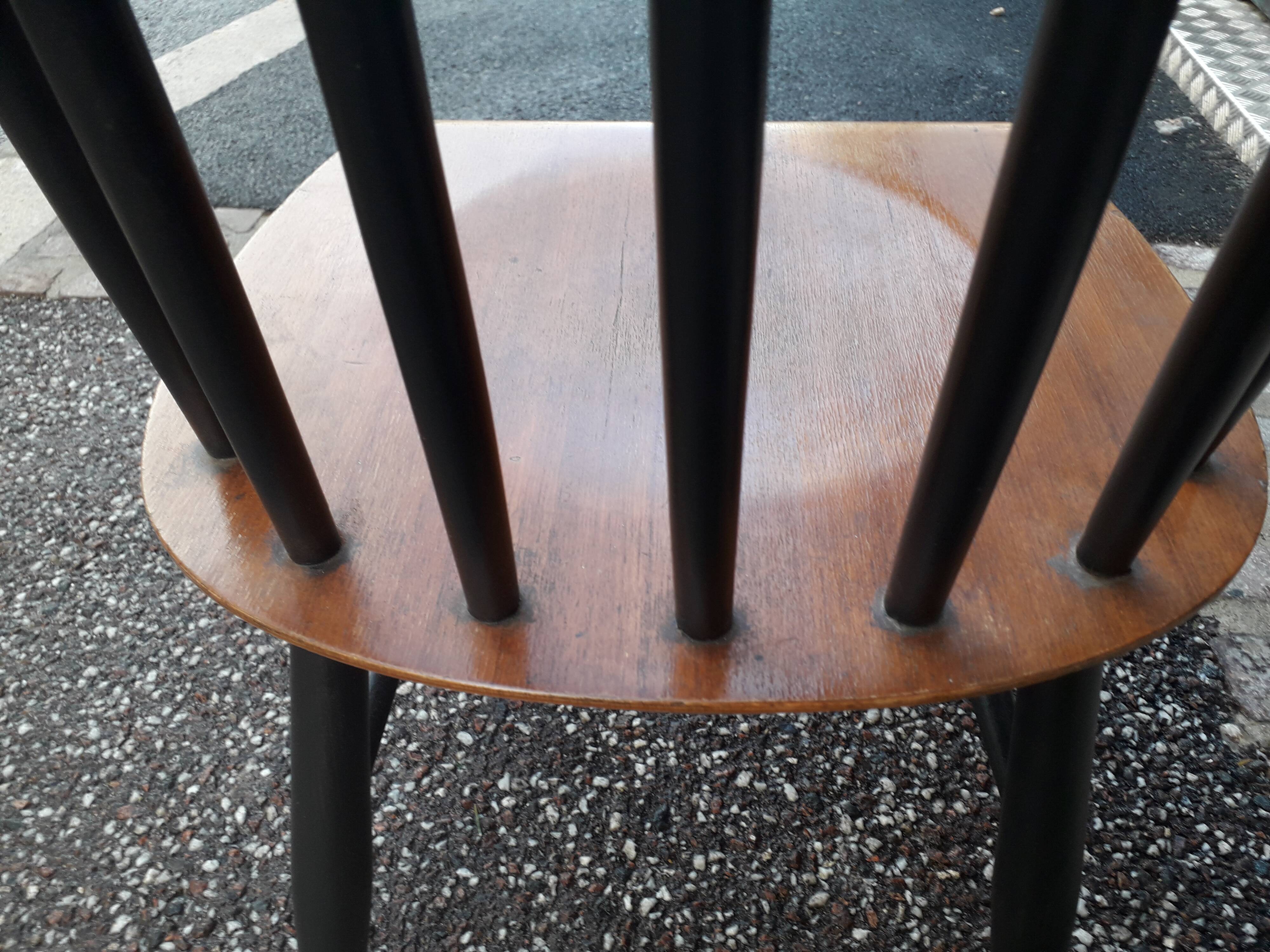 Chaise scandinave fanett par Ilmari Tapiovaara