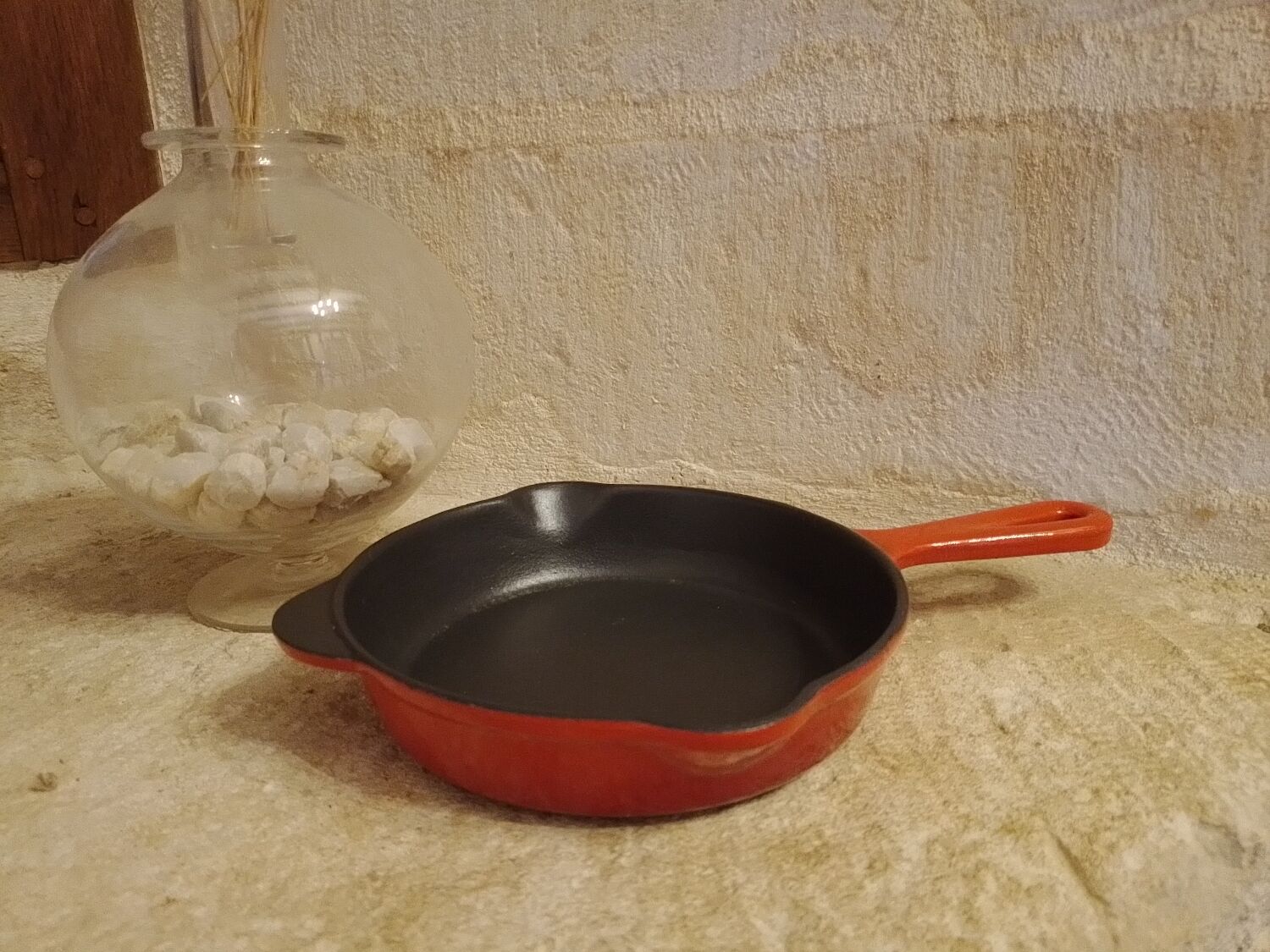 Enamelled cast iron stove Cousances