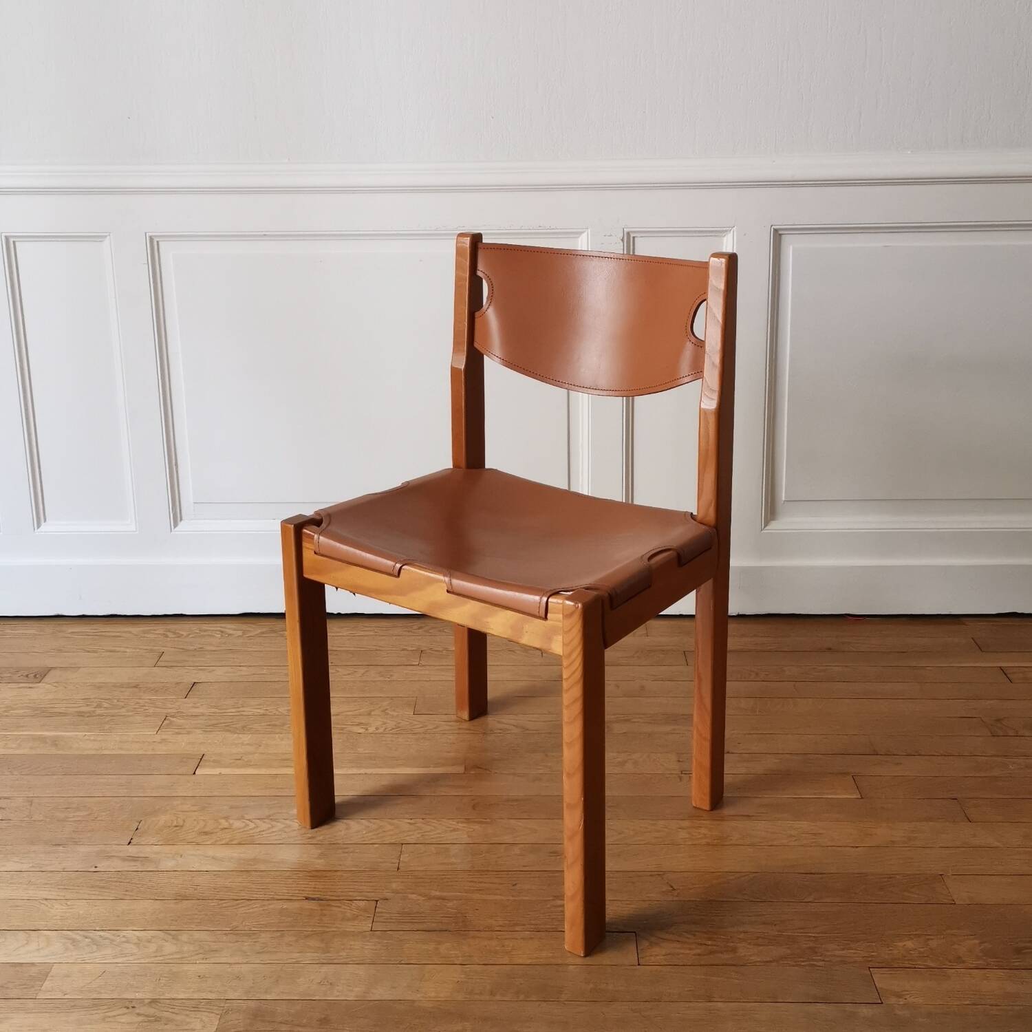Elm and leather chair, Maison Regain, 1970/80