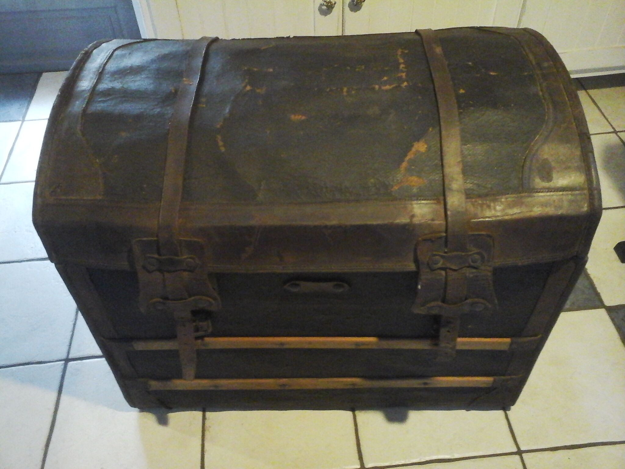 Leather travel trunk