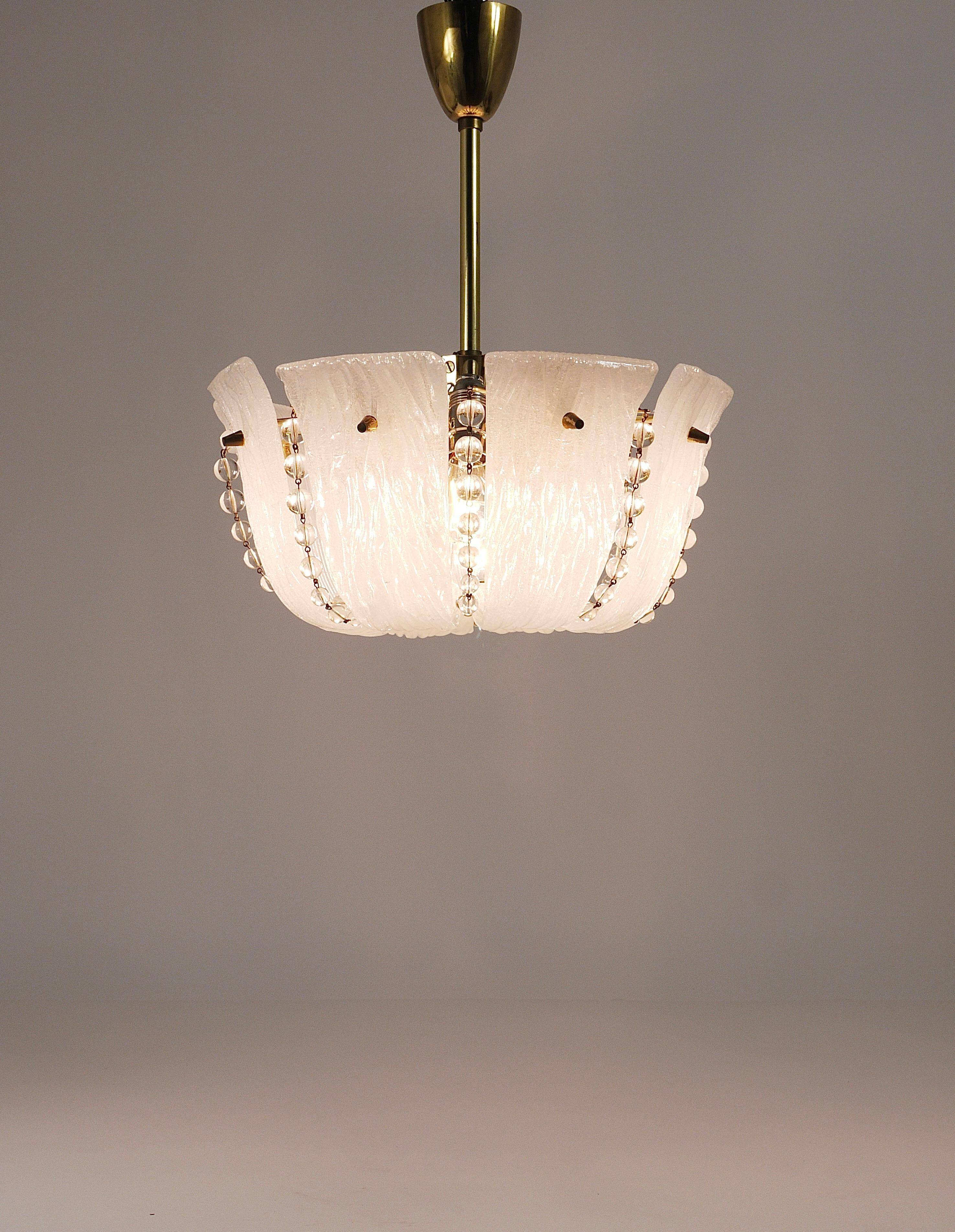 J.T. Kalmar Petite curved suspension basket, brass and glass, Austria, 1950s