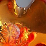 Amber glass pocket emptier