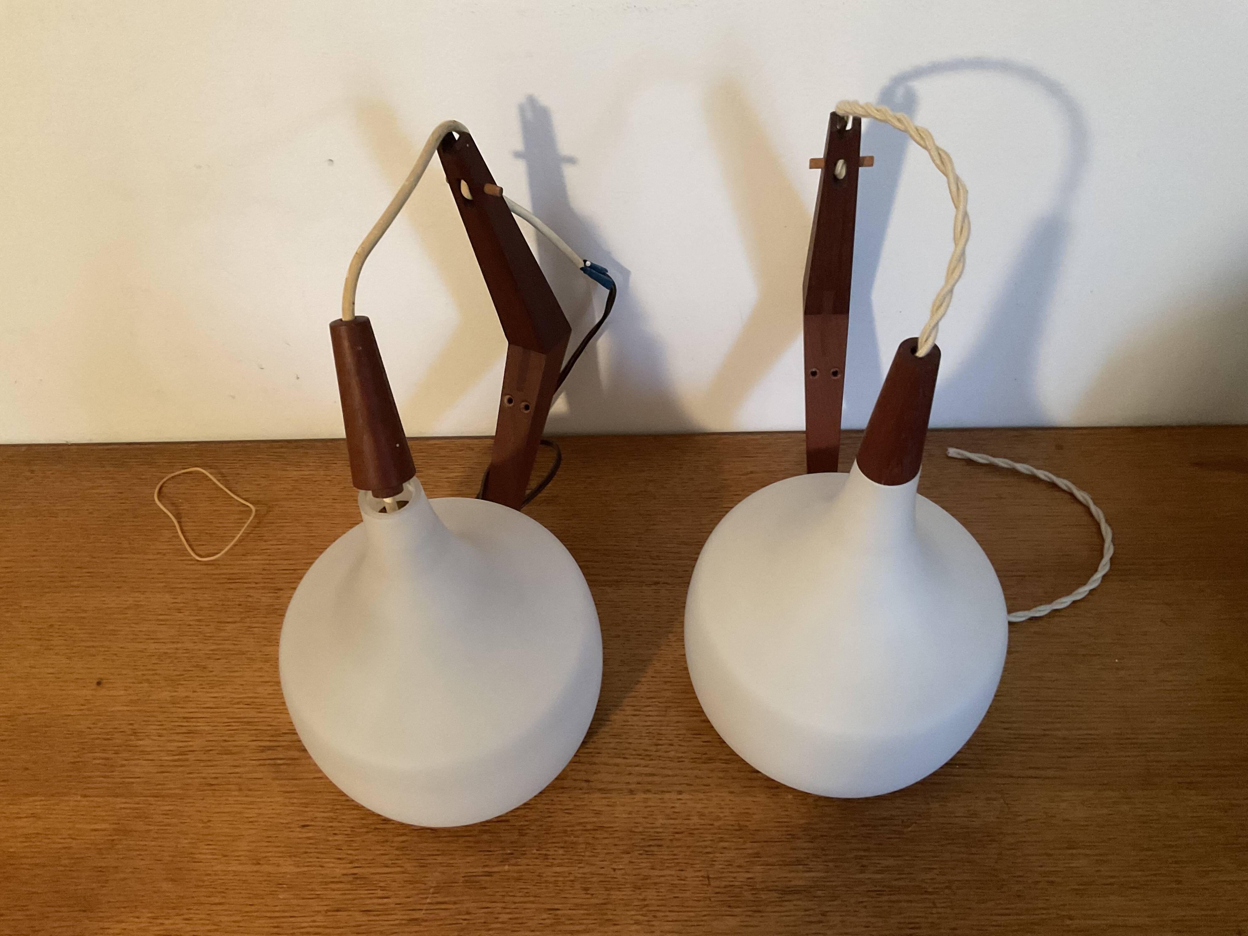 Paire d’appliques scandinaves