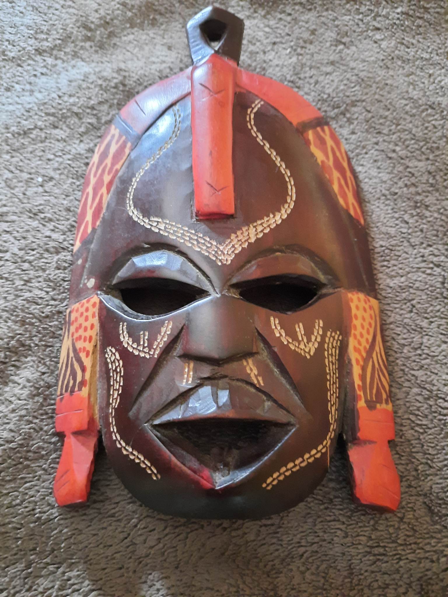 Handmade mask in Kenya in Mahogany wood