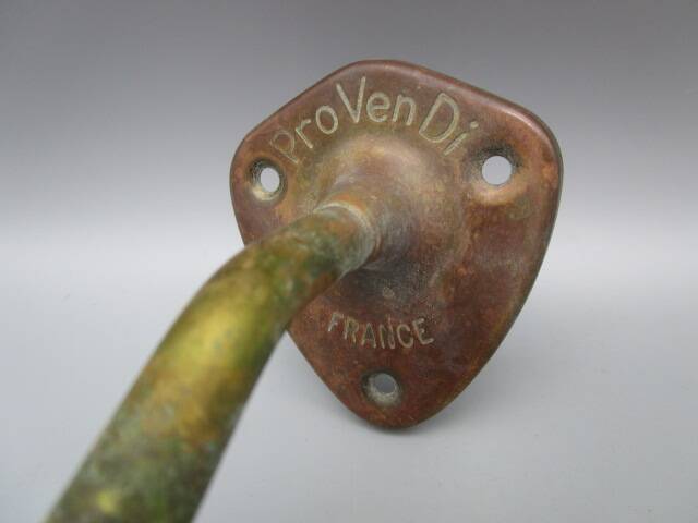 Old school wall mounted soap dish