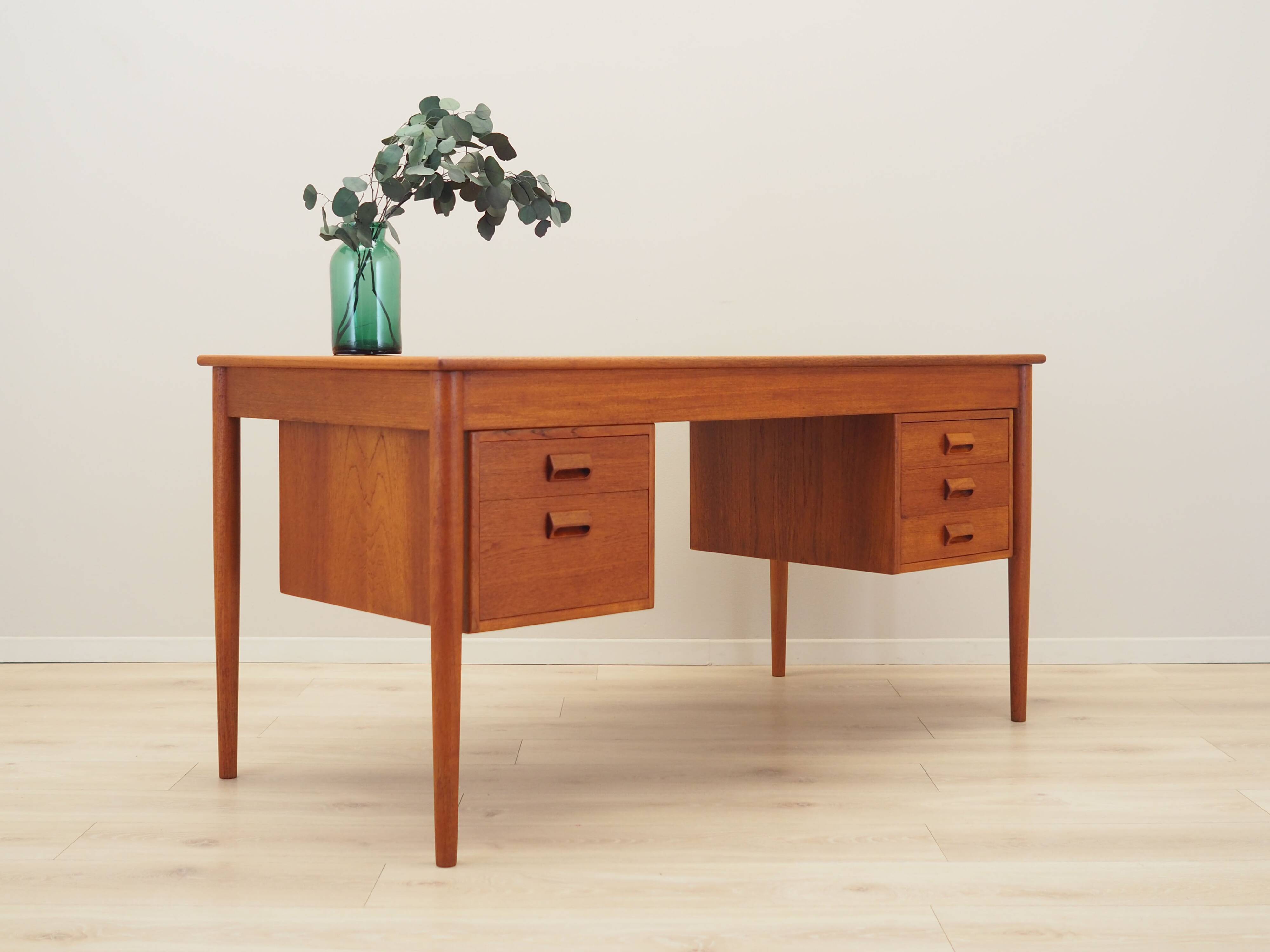 Teak desk, Danish design, 1960s, designer: Børge Mogensen, manufacturer: Søborg Møbler