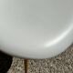 Chaise eames plastique blanche vitra