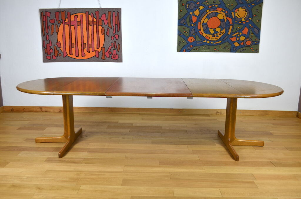 Lubke vintage 1960 Scandinavian design oval table
