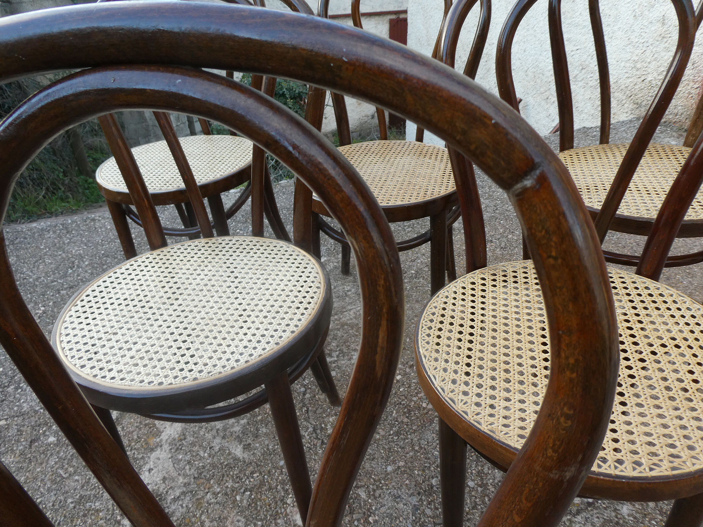 Set of 6 bistro chairs canned in curved wood N°18