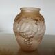 Art Deco vase in moulded pink glass, signed "Souchon Neuvesel", 1940s.