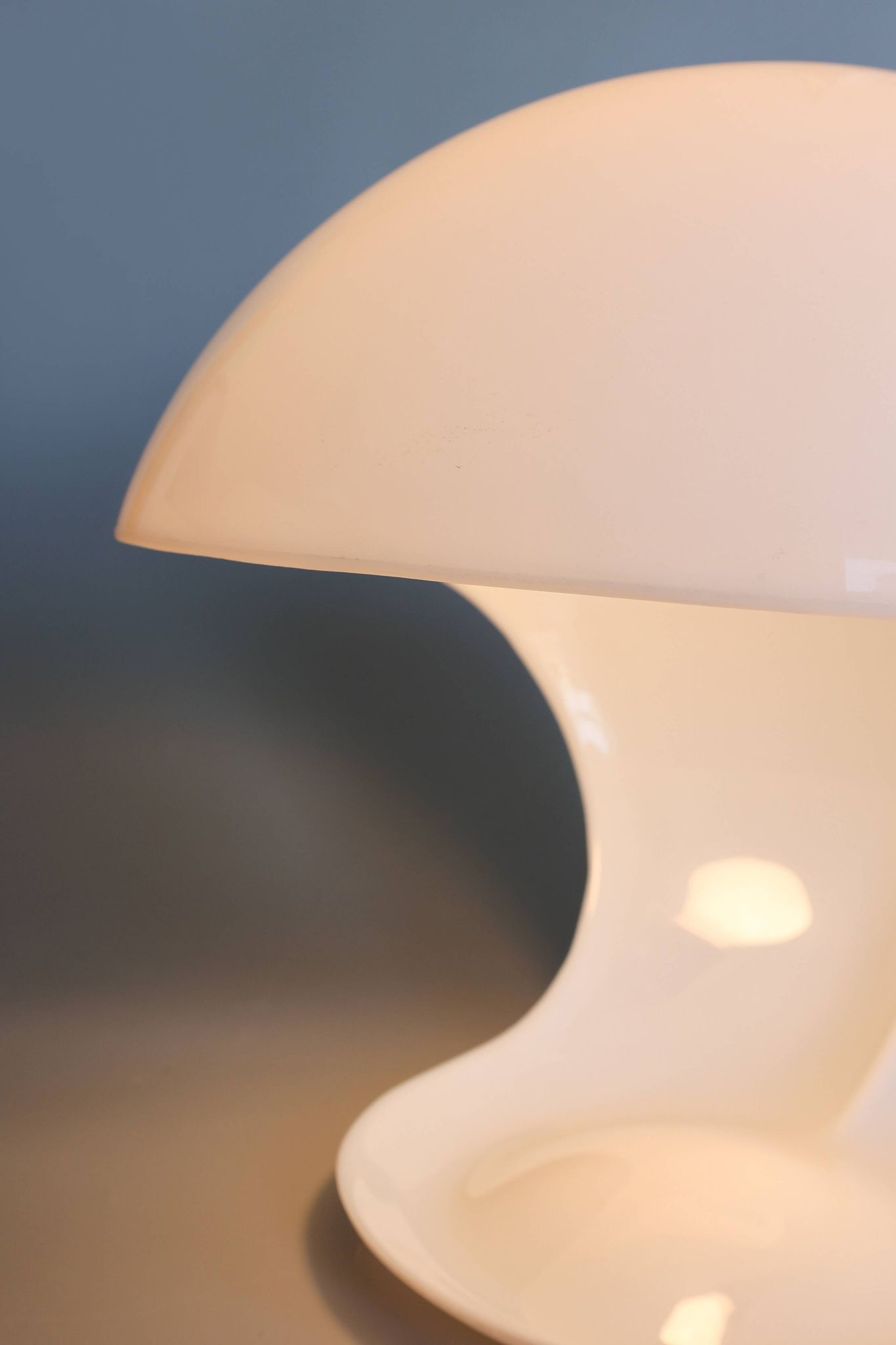 Lampe Elio Martinelli Foglia pour Martinelli Luce, années 1970.